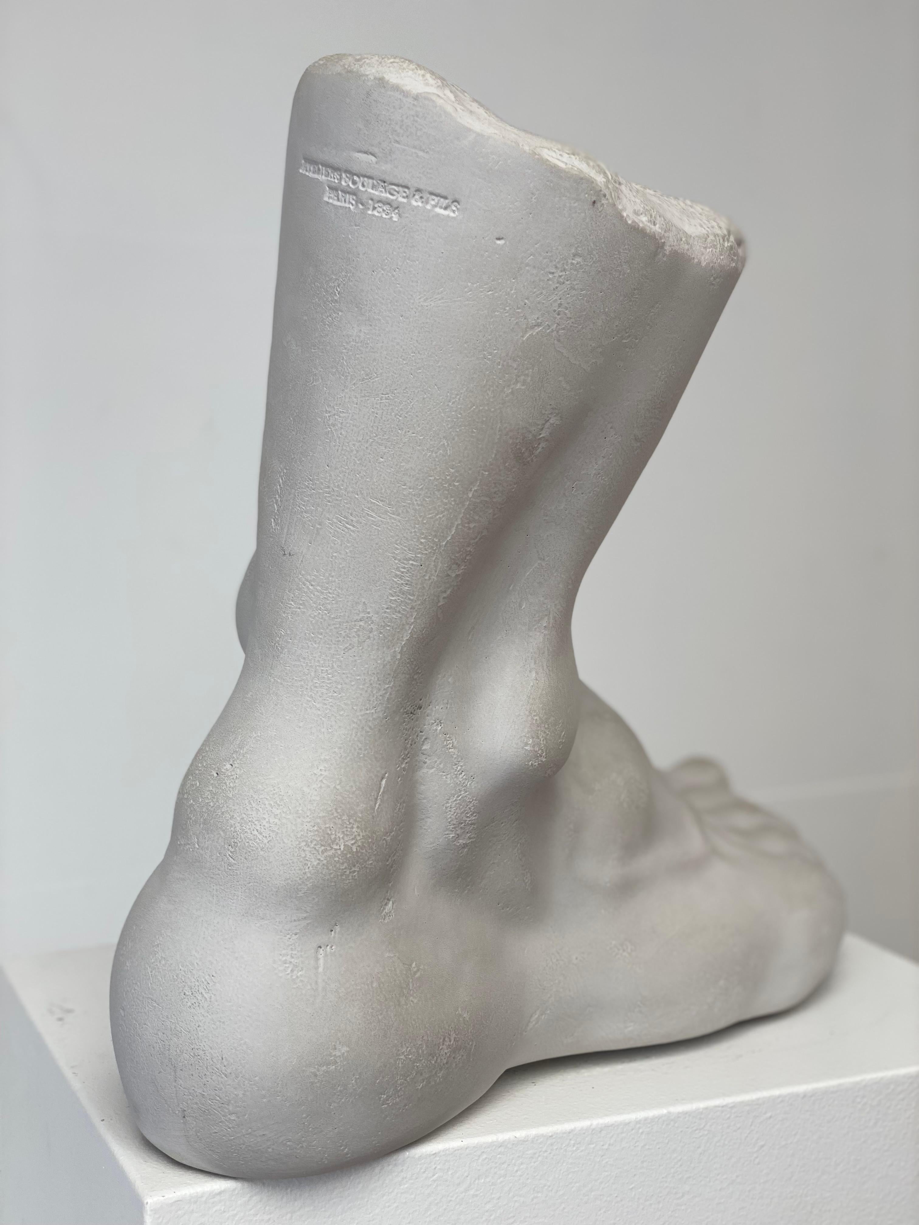 Dekoratives Modell eines Fußes im Angebot 5