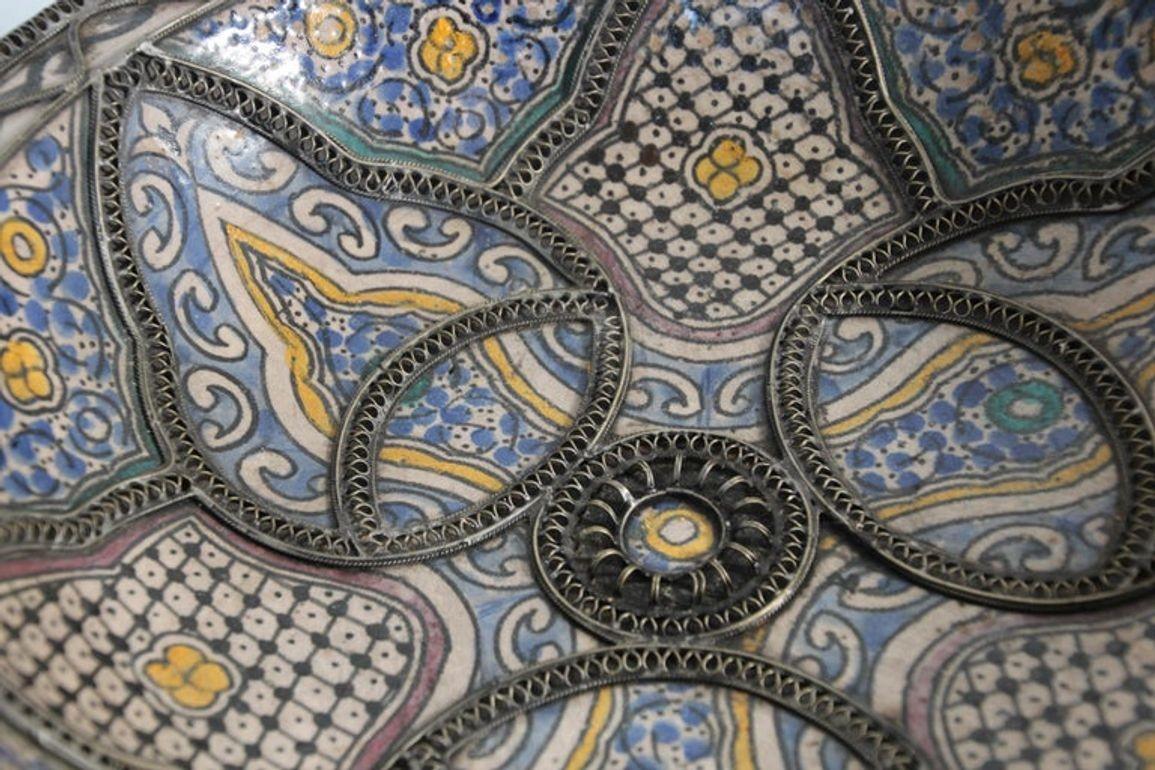 Antique Moroccan Moorish Handcrafted Ceramic Bowl Dish from Fez In Good Condition For Sale In North Hollywood, CA