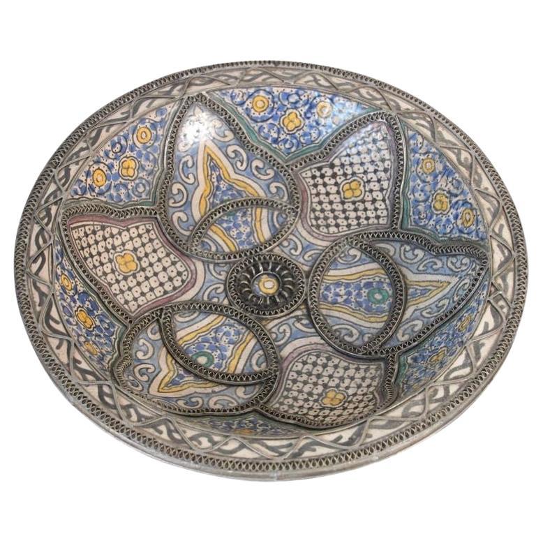 Coupe décorative mauresque marocaine en céramique fabriquée à la main de Fez en vente