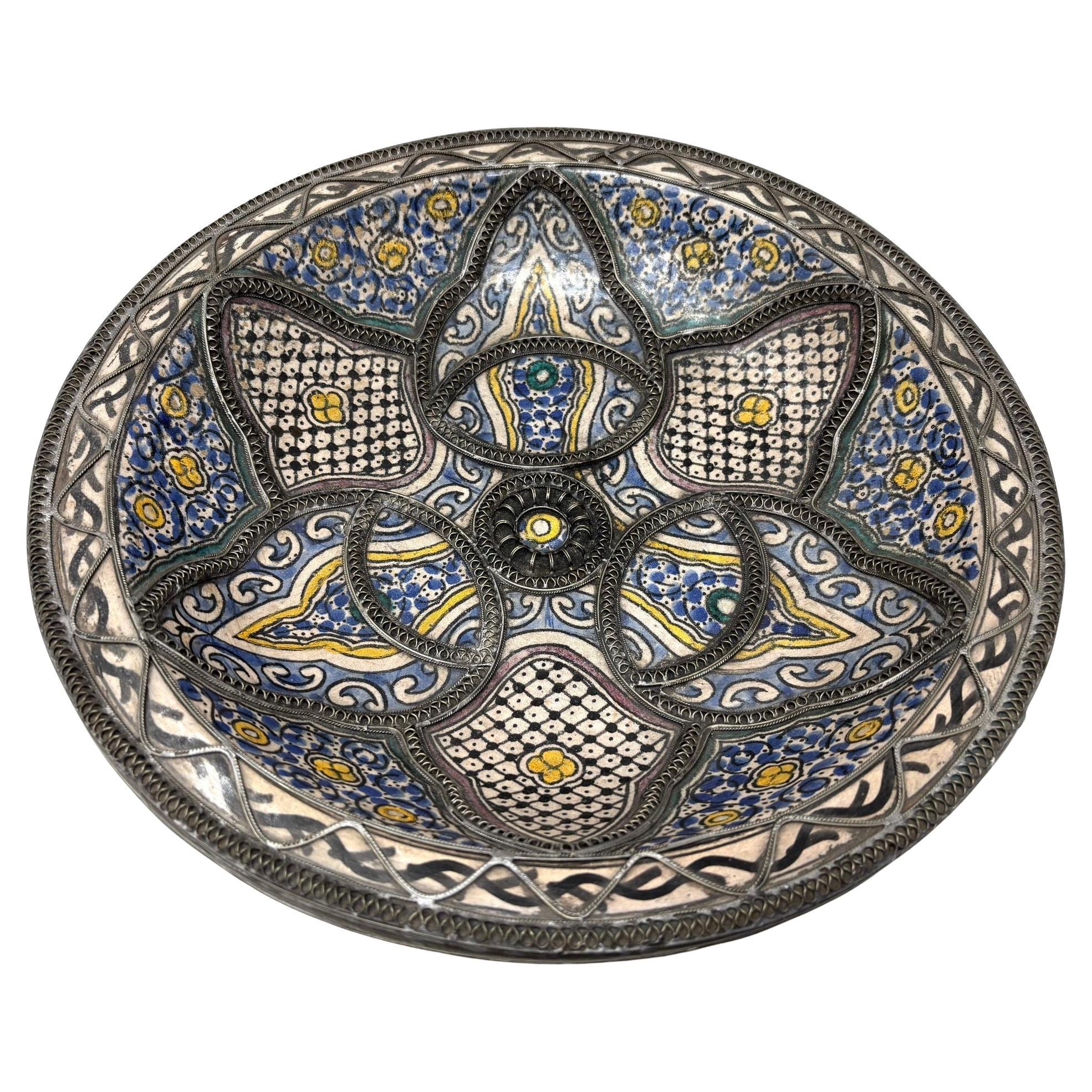 Antique bol en céramique mauresque marocaine fabriqué à la main de Fez