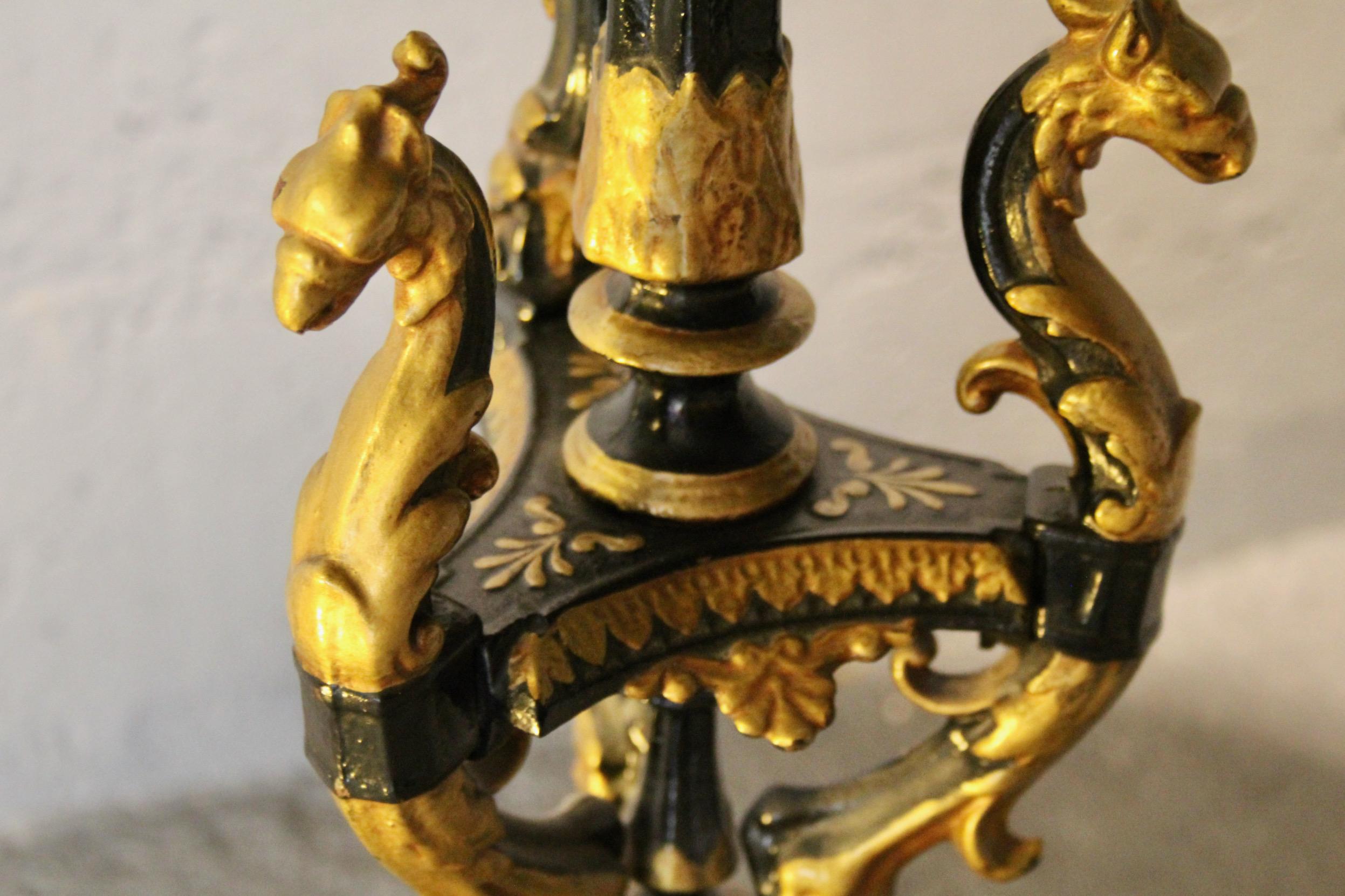 Gueridon decorativo di Napoleone III in marmo e metallo dipinto in vendita 5