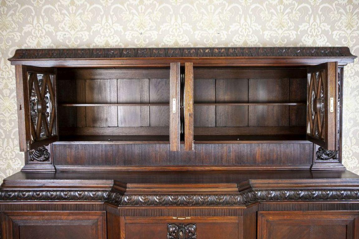 Decorative Oak Sideboard from the Interwar Period in Dark Brown In Good Condition For Sale In Opole, PL