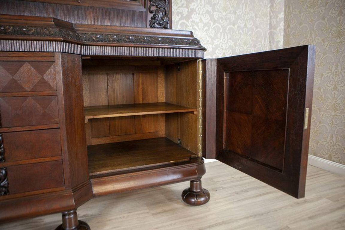 Decorative Oak Sideboard from the Interwar Period in Dark Brown For Sale 4