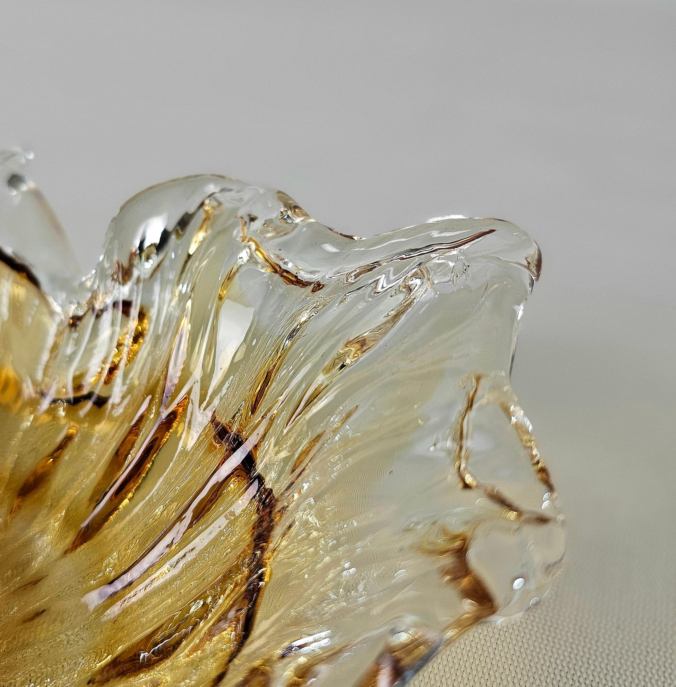 Decorative Object Bowl Murano Glass Midcentury  Italia Design 1960/70s For Sale 1