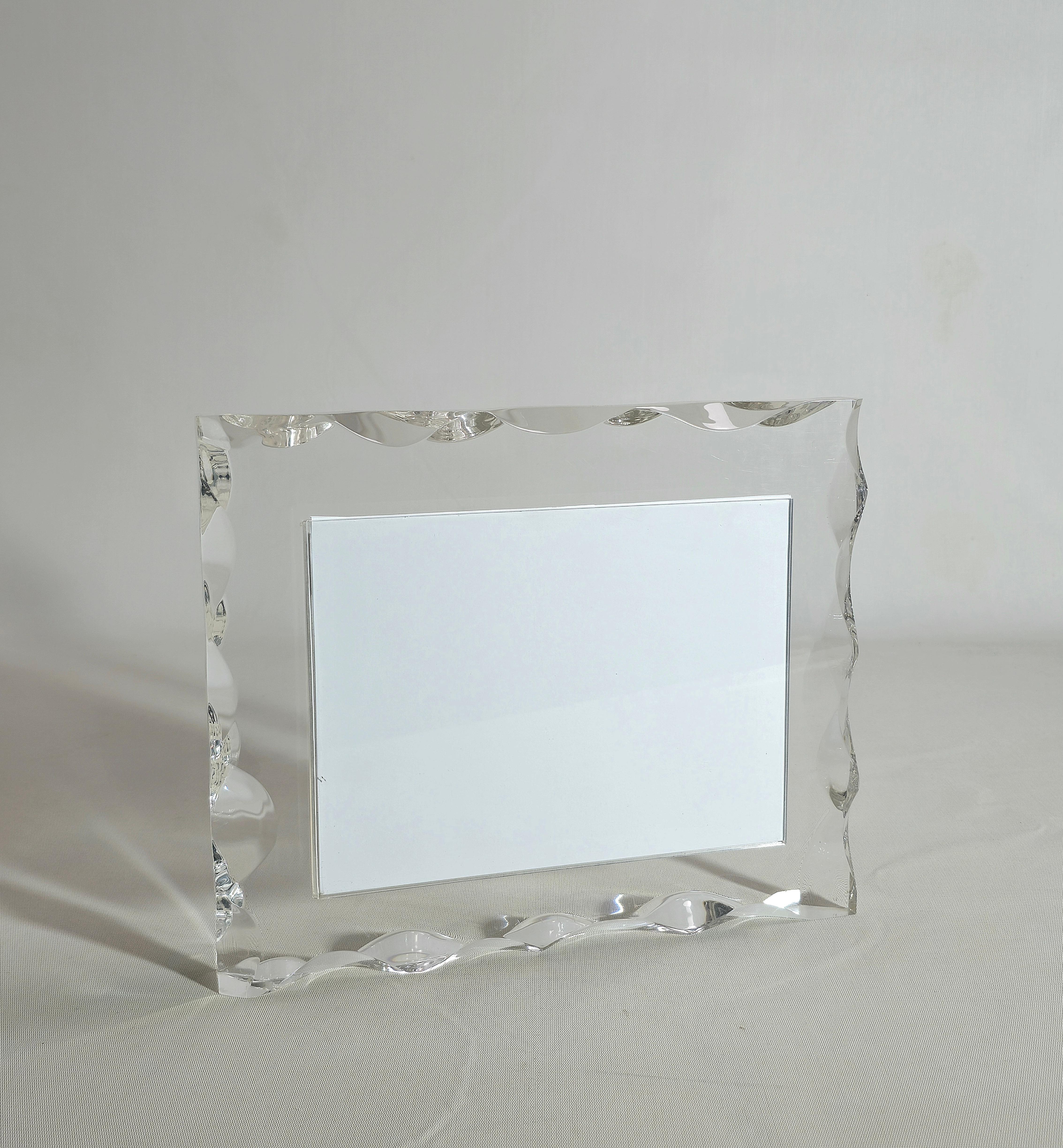 Decorative Object Picture Frame Plexglass Midcentury Italian Design 1980s For Sale 4