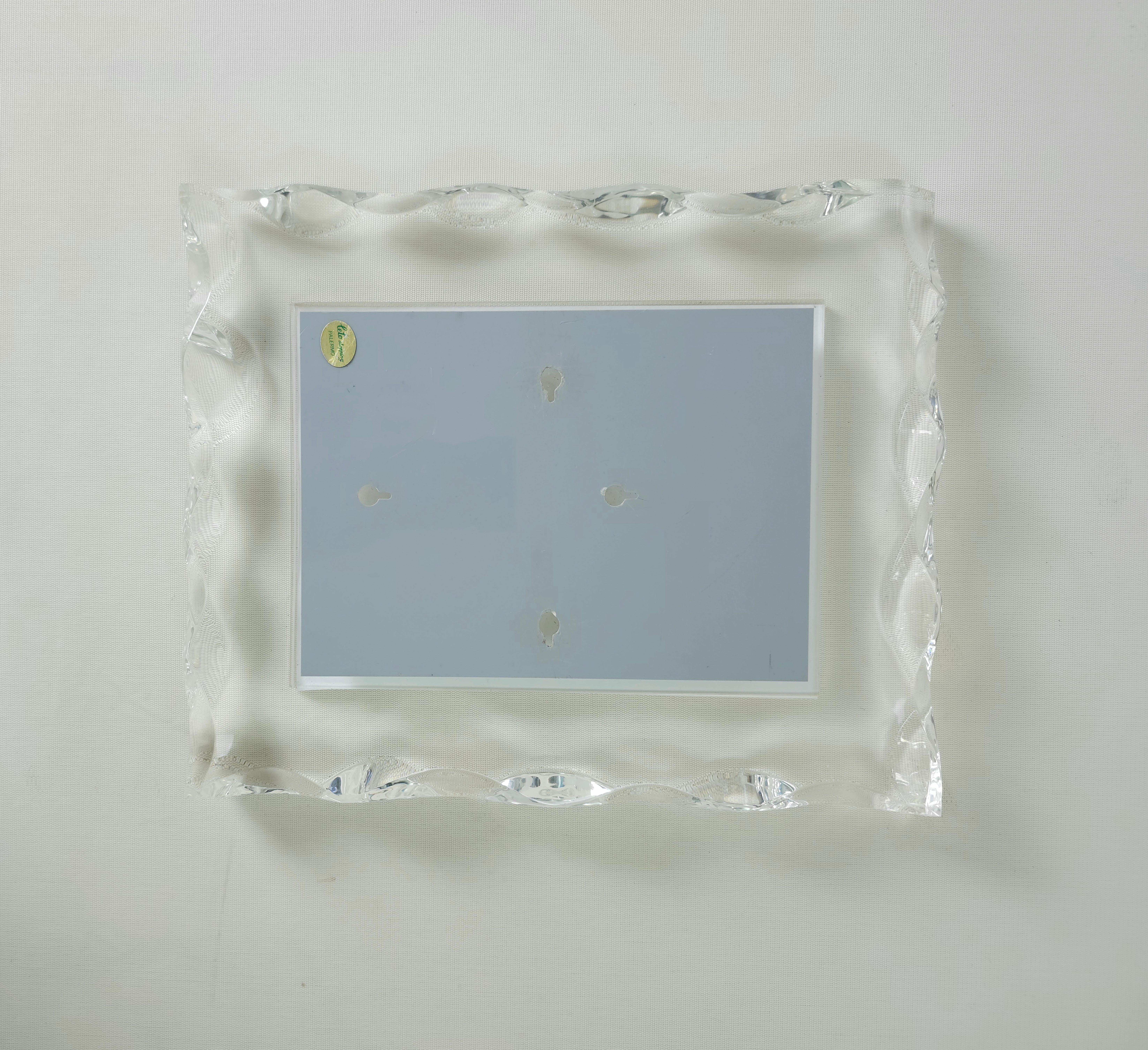 Decorative Object Picture Frame Plexglass Midcentury Italian Design 1980s For Sale 5