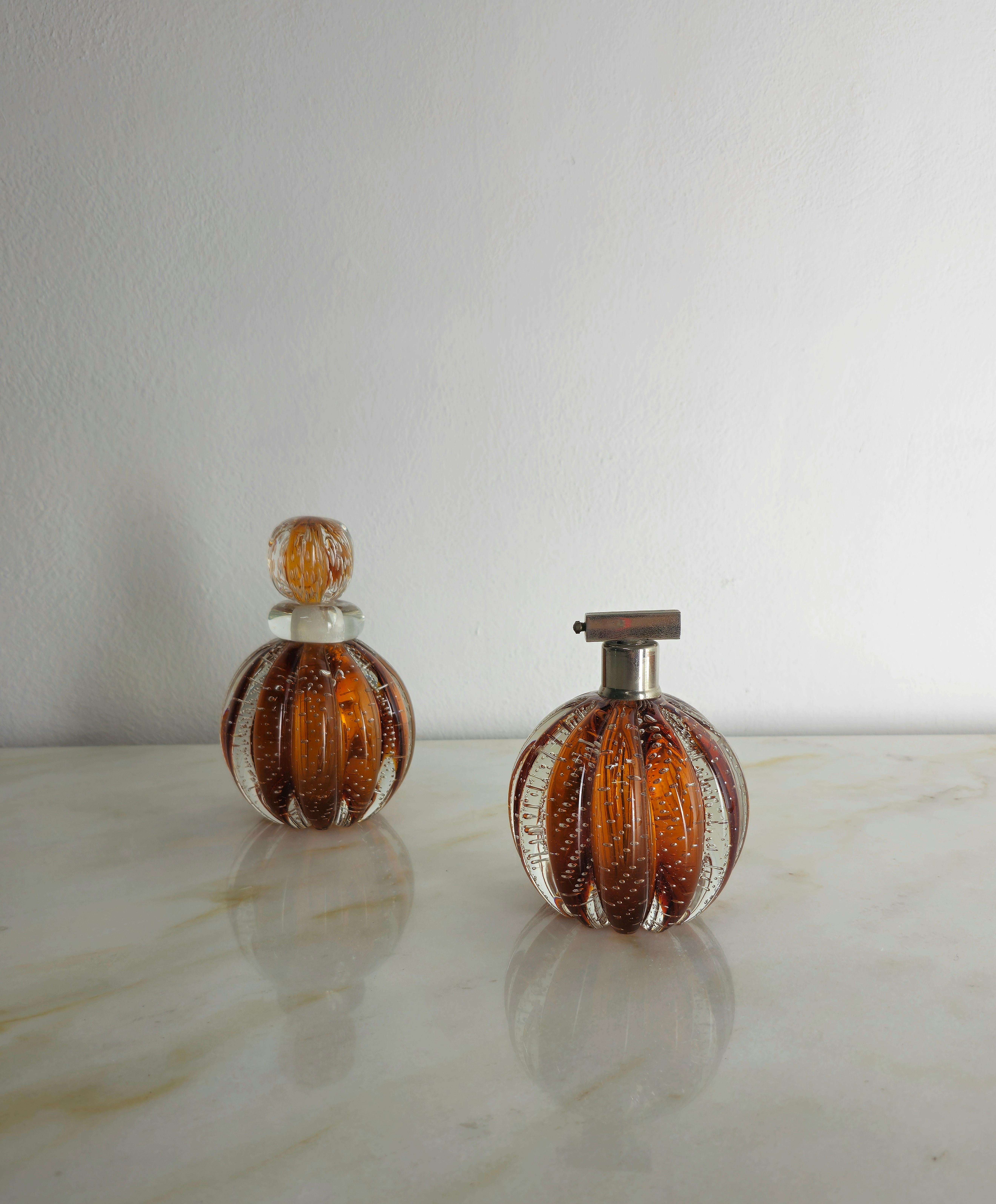 I would like to point out that this bullicante Murano glass set by Seguso is sold only as a decorative or display object, as it has lost its original functionality. Italy in the 50s.


Note: We try to offer our customers an excellent service even in