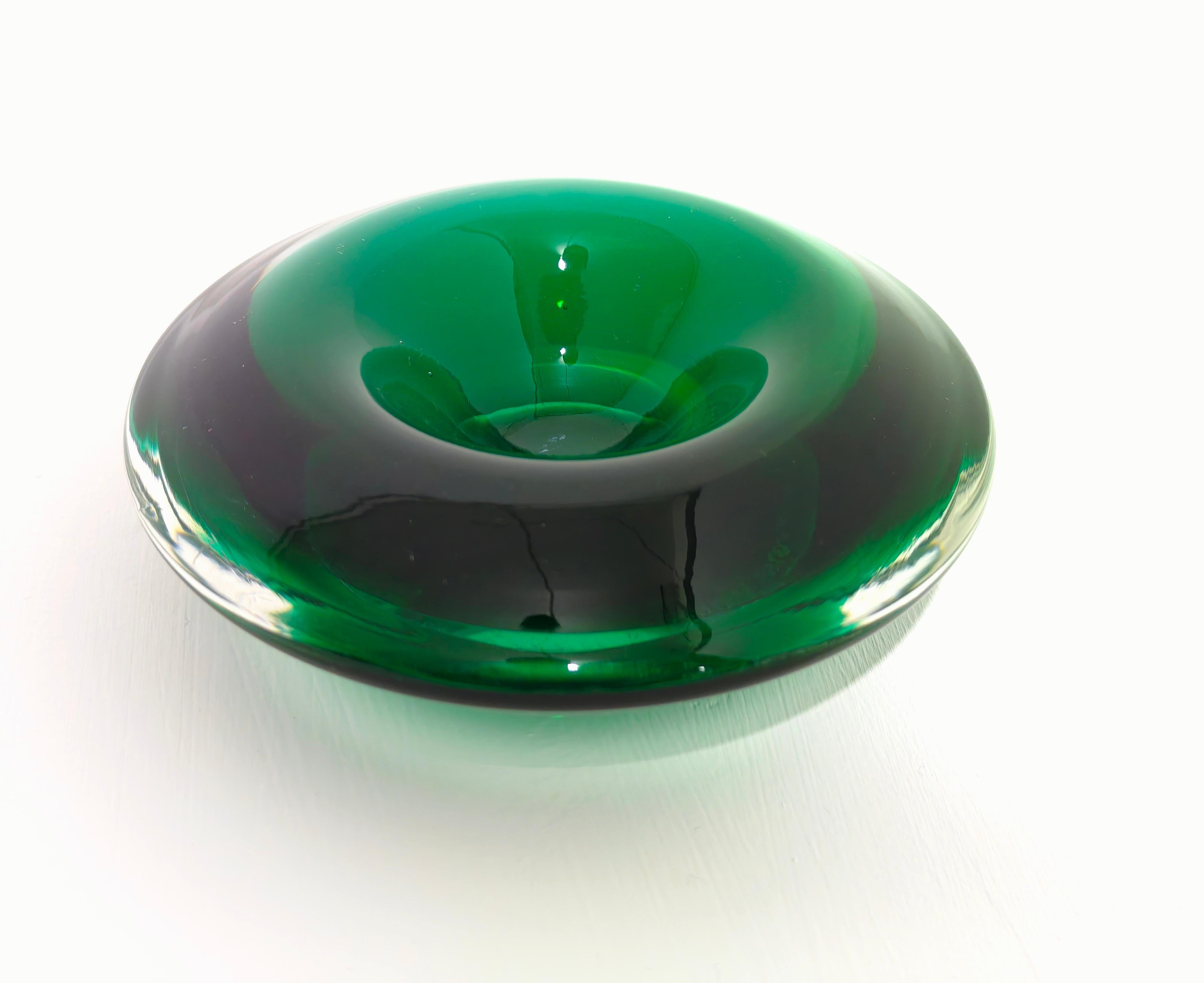 Dekoratives Objekt Vide-Poche Schale Murano Glas De Majo Postmodernes Italien 1993er Jahre (Moderne der Mitte des Jahrhunderts) im Angebot