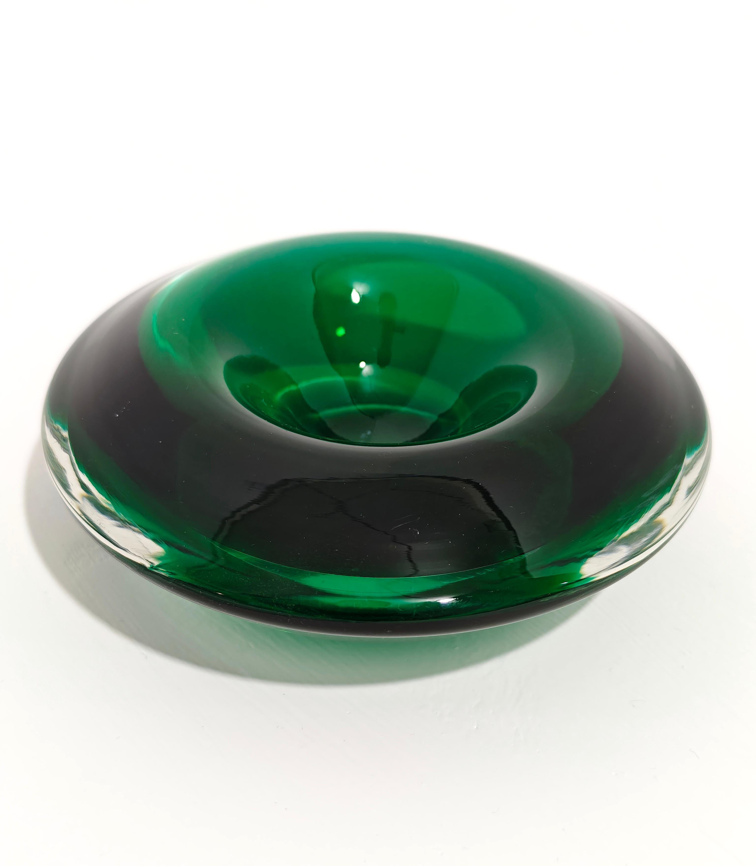 Dekoratives Objekt Vide-Poche Schale Murano Glas De Majo Postmodernes Italien 1993er Jahre (Muranoglas) im Angebot