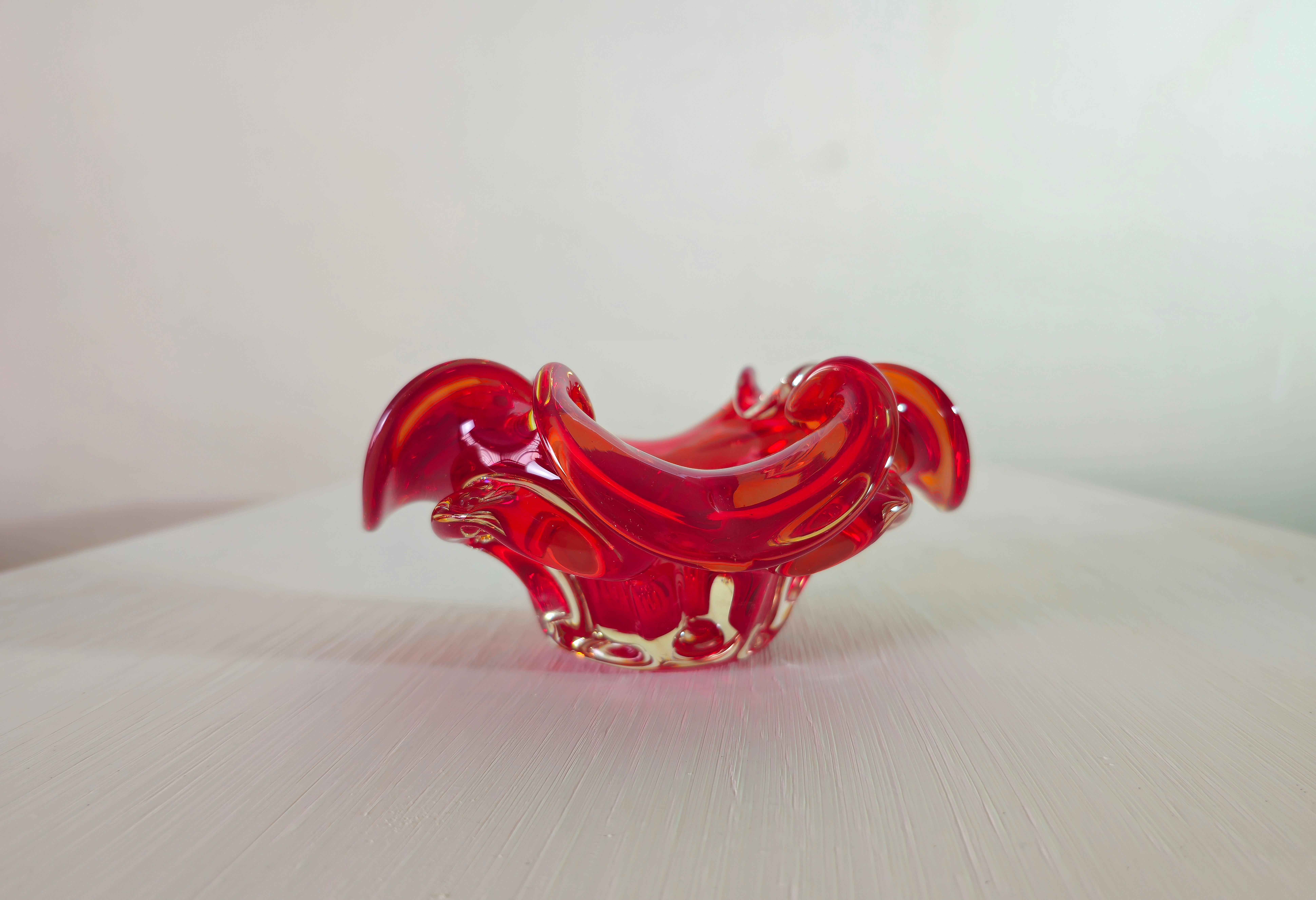 Oggetto decorativo Ciotola Vide-Poche  Vetro di Murano Rosso Midcentury Italia 1970 in vendita 5