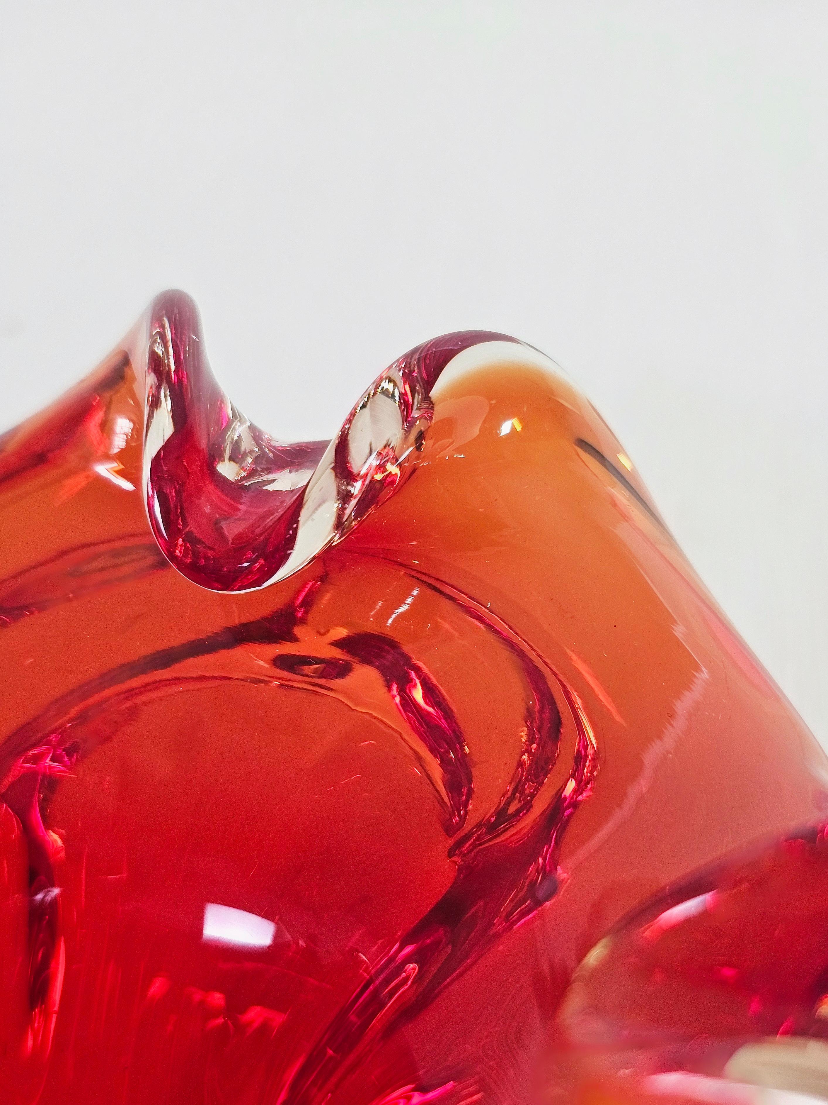 Oggetto decorativo Ciotola Vide-Poche  Vetro di Murano Rosso Midcentury Italia 1970 in vendita 6
