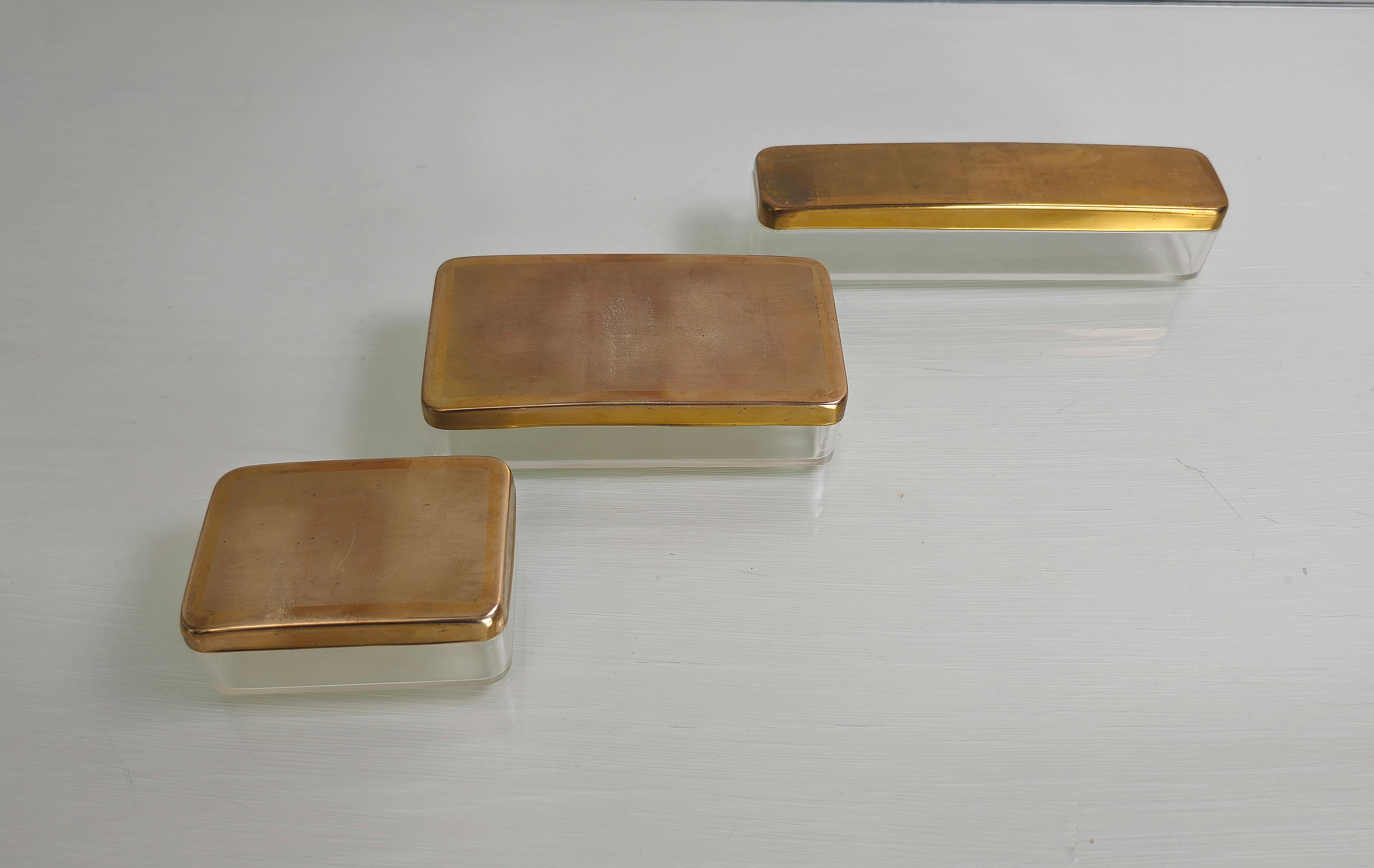 Mid-Century Modern Decorative Objects Toiletry Set Brass Plastic Midcentury Italian Design 1960s For Sale