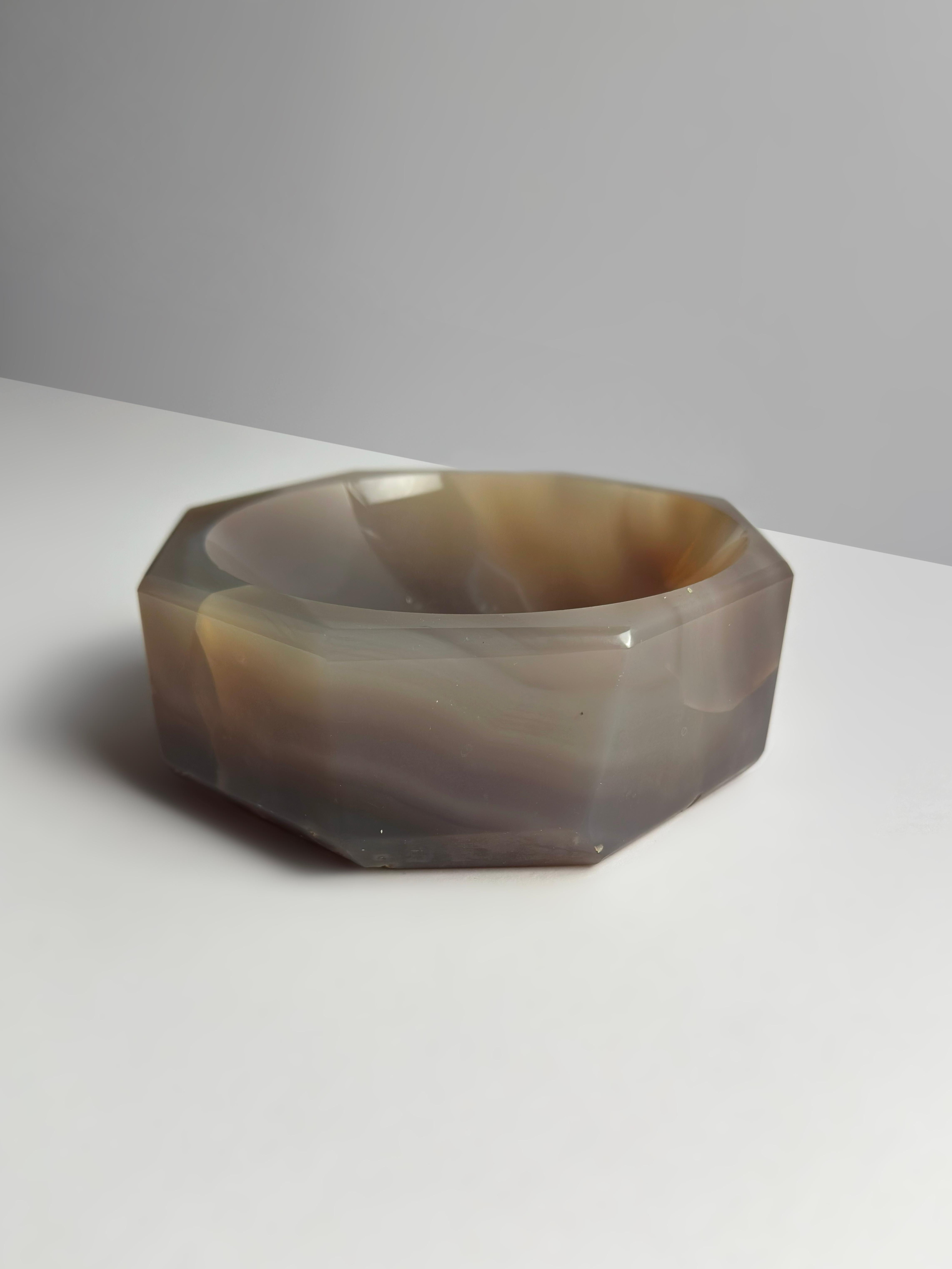 Cuenco decorativo octogonal de ágata de Botsuana en gris y marrón, años 60 en Bueno estado para la venta en Glasgow, GB