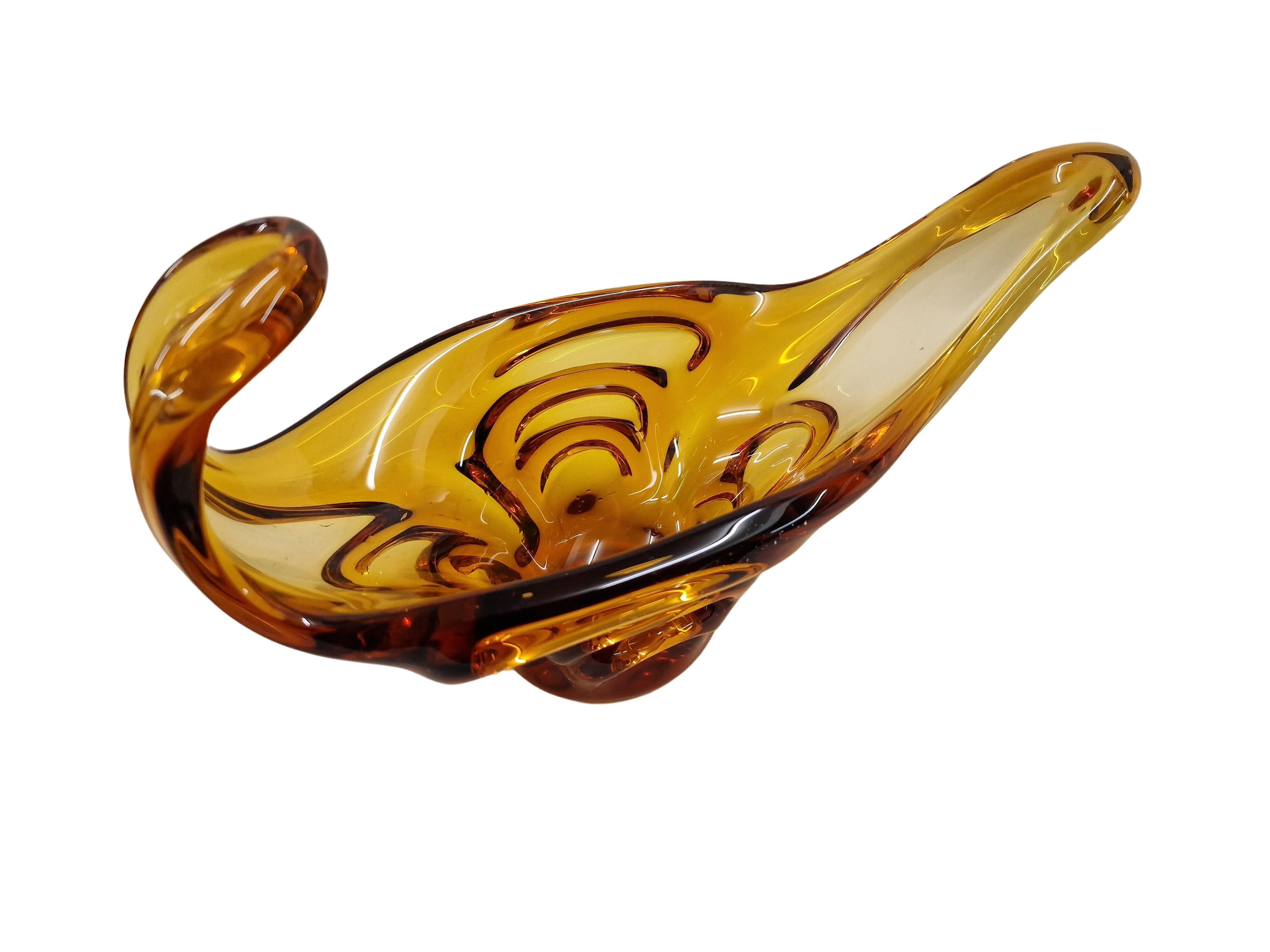 Italian Decorative offering bowl, amber art glass Murano 1940s, Murano Venice, Italy For Sale