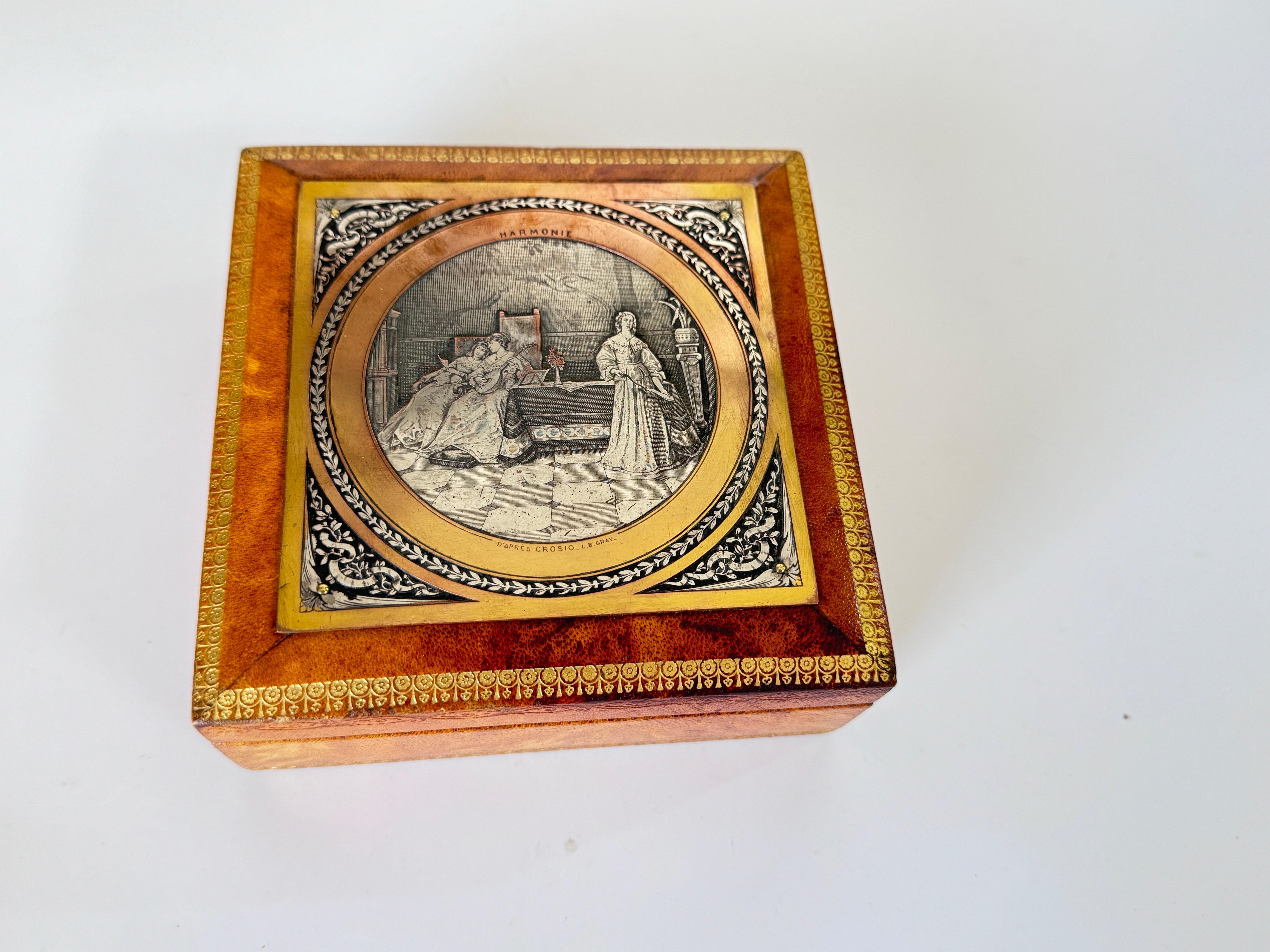 Decorative or Jewelry Leather, Metal Wood Box France 19th Century Brown Color  For Sale 5