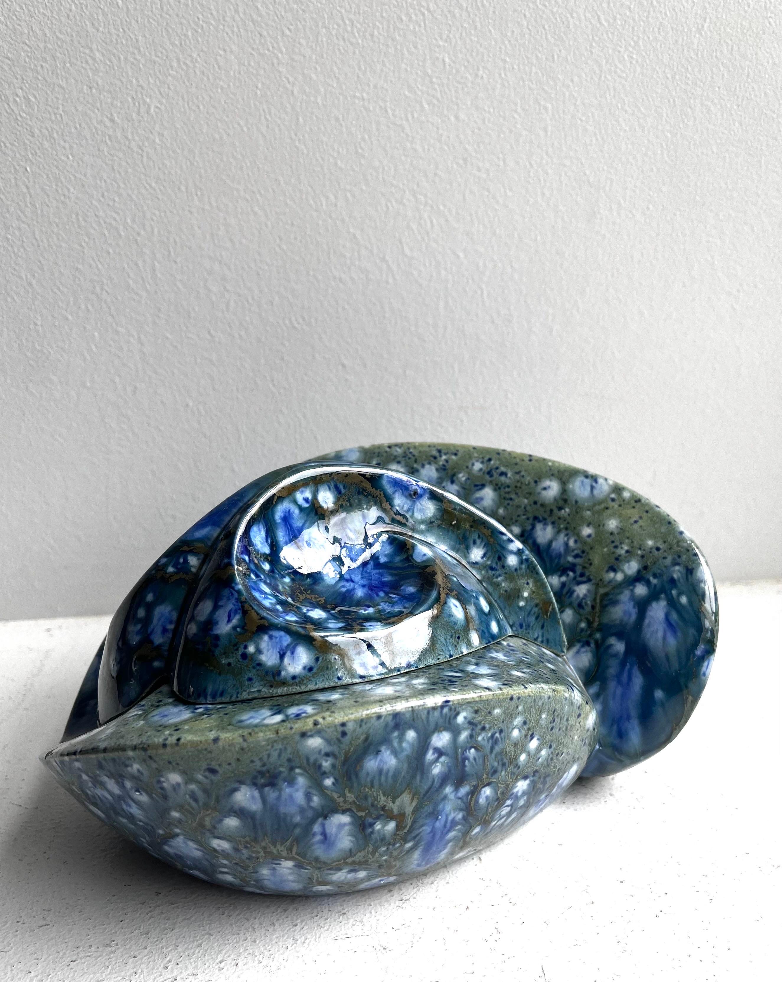 Dekorative Bio-Deckelschale von Mary Hilkemeier, 1977 (Moderne der Mitte des Jahrhunderts) im Angebot