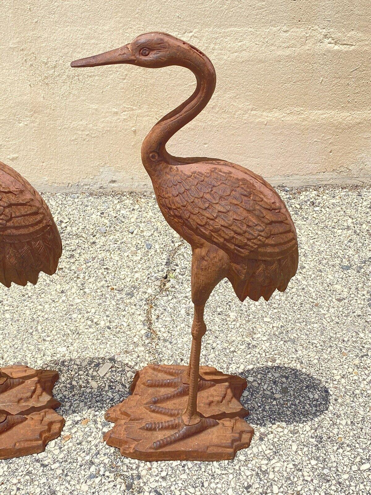 Dekorative Gusseisen Metall Garten Statue Skulptur Vogel Crane, Satz von 2 (Moderne) im Angebot