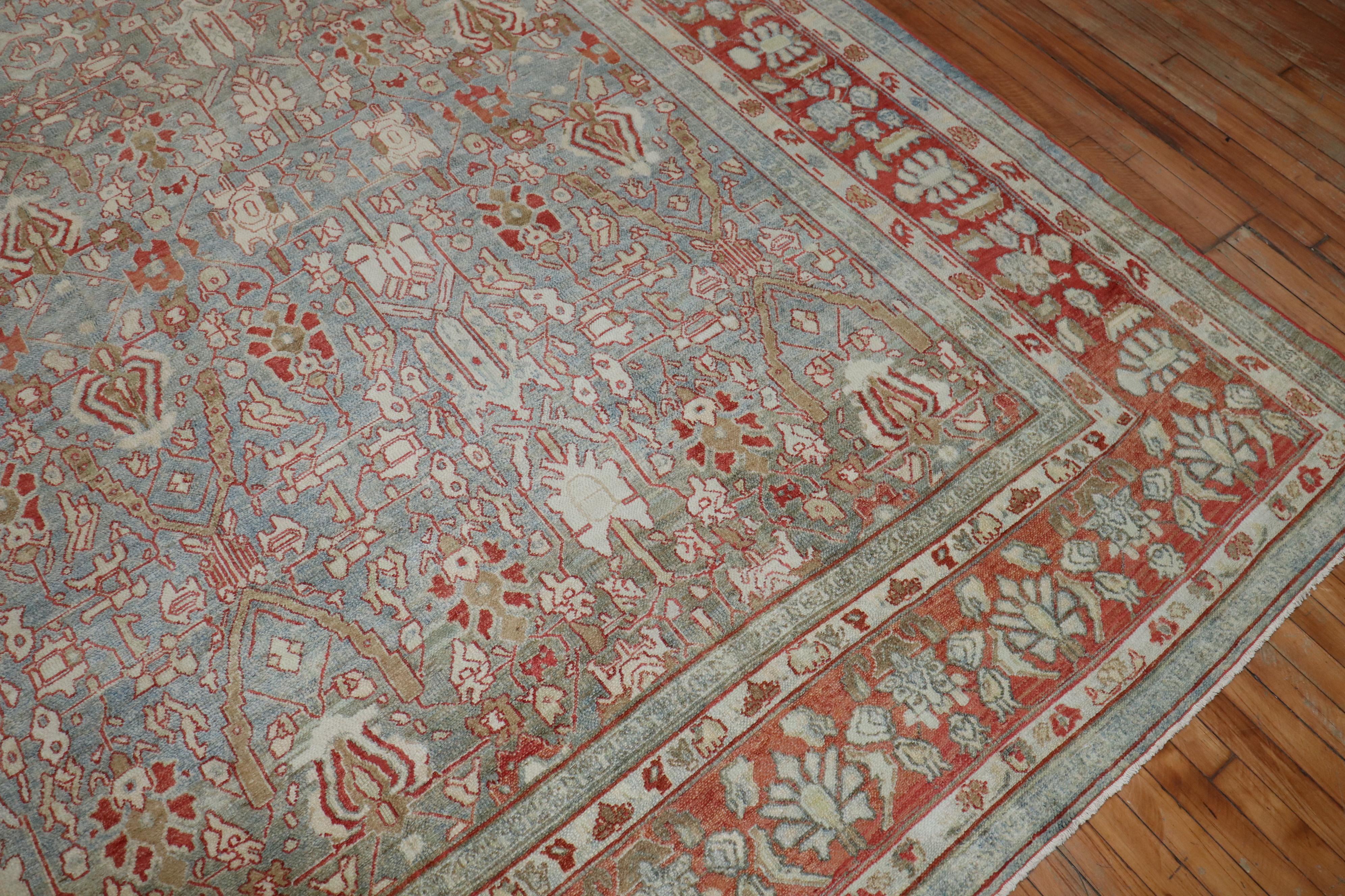 Decorative Oversize Gray Blue Persian Bibikabad Rug, Early 20th Century In Good Condition For Sale In New York, NY