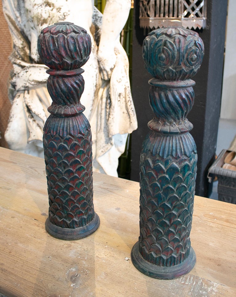 Decorative Pair of 1950s Hand Carved Wooden Finials For Sale at 1stDibs