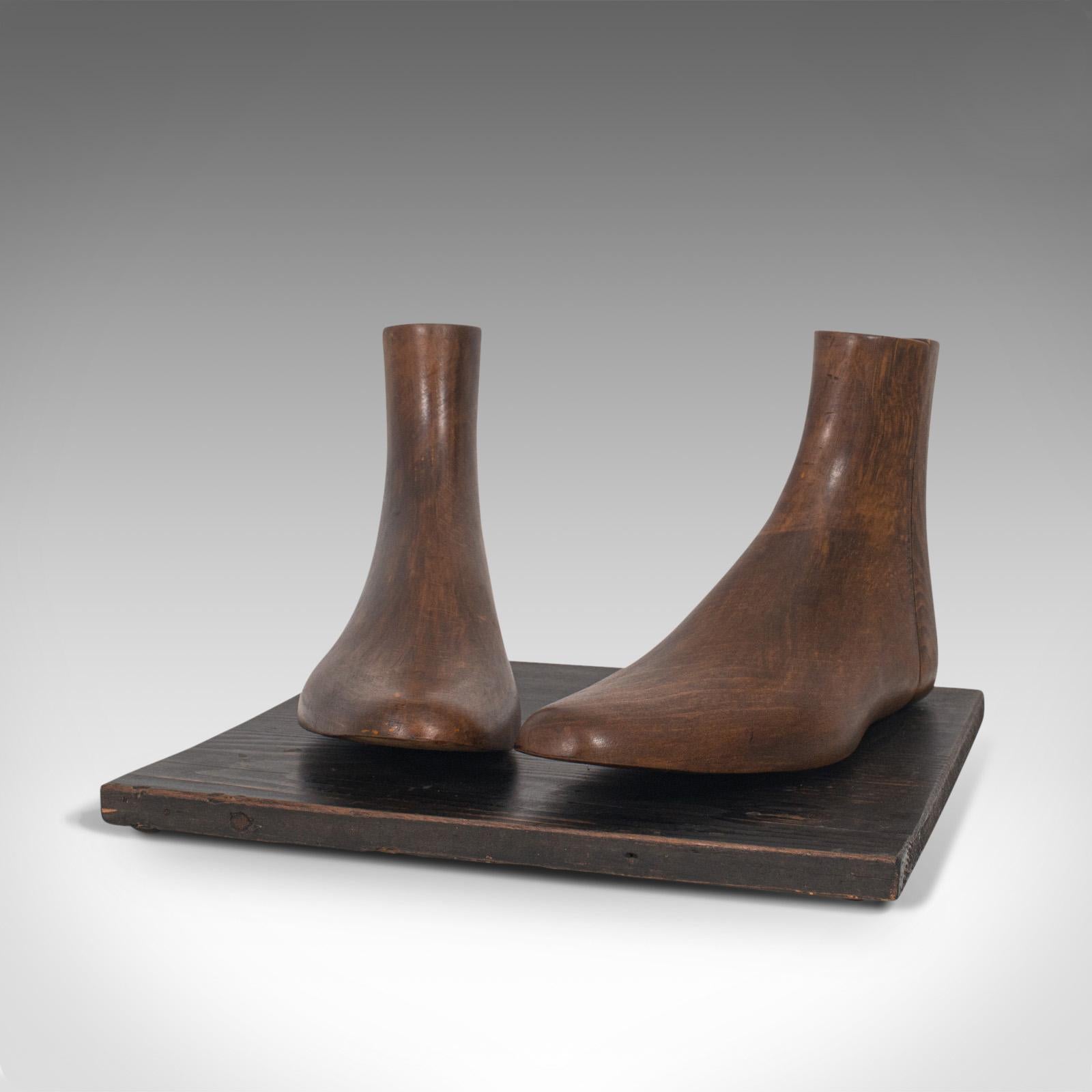 Dekoratives Paar antiker Schuhträger, englisch, Buche, ausgestellt, Edwardian, 1910 (Britisch) im Angebot