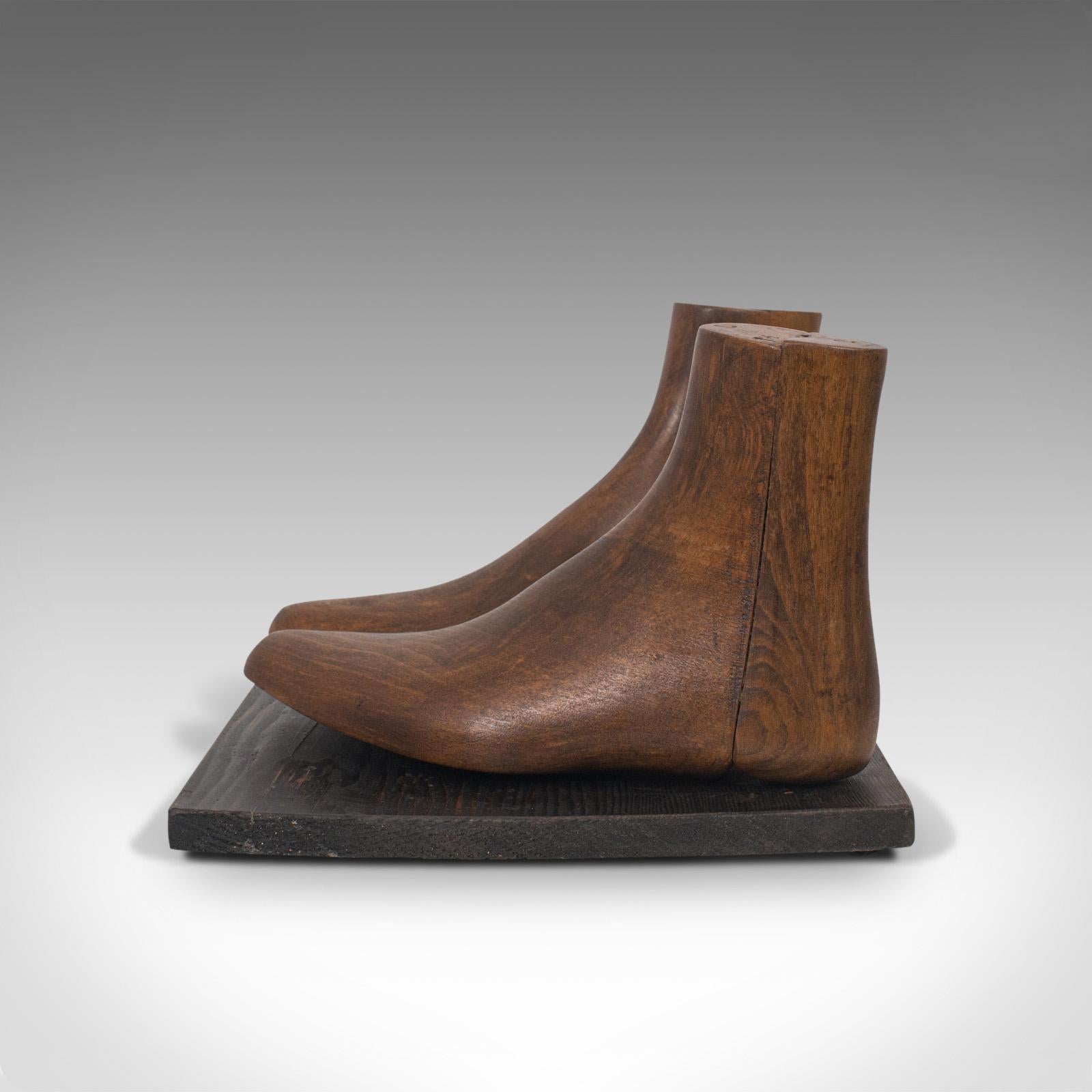 Dekoratives Paar antiker Schuhträger, englisch, Buche, ausgestellt, Edwardian, 1910 (20. Jahrhundert) im Angebot