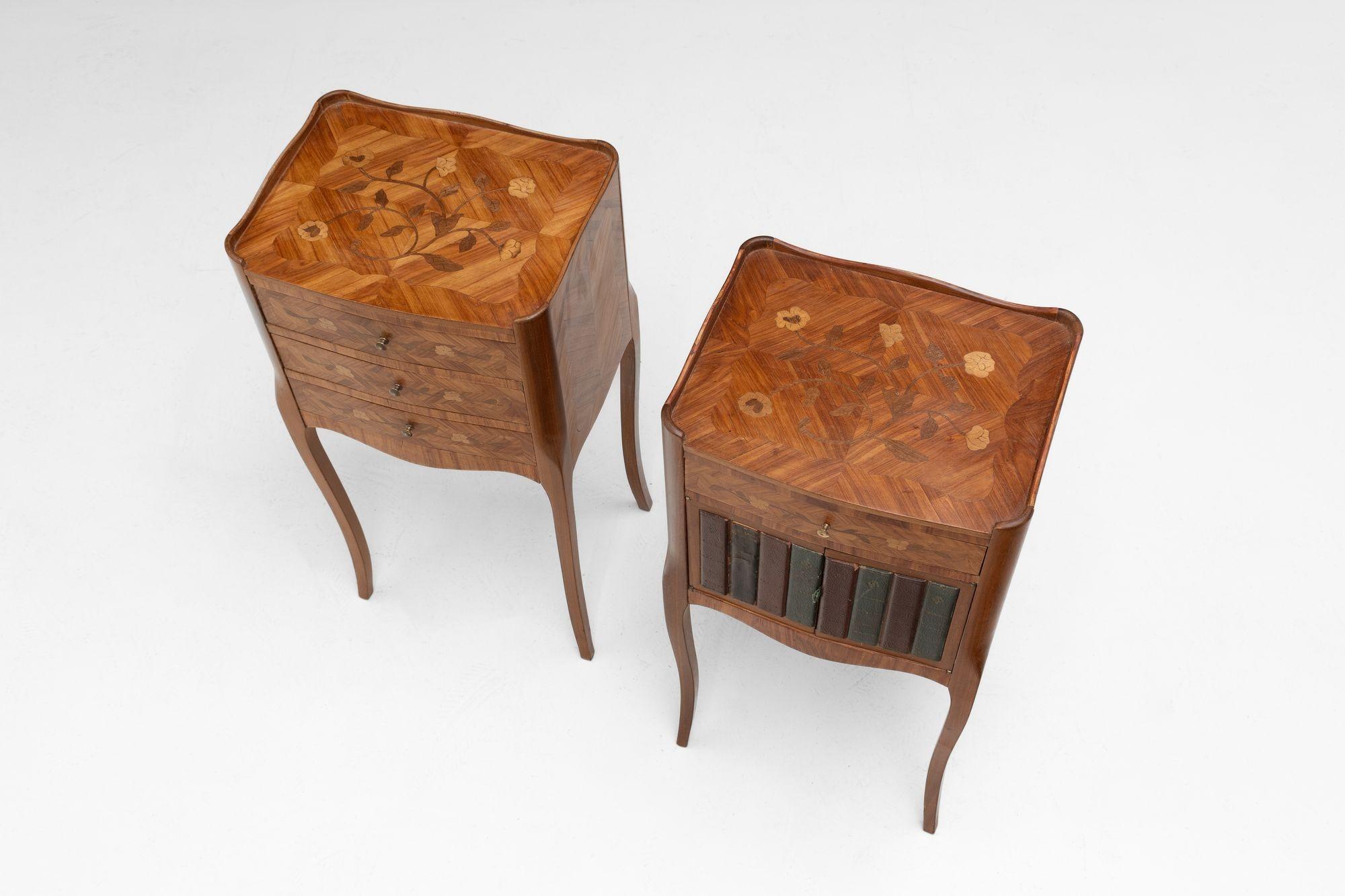 Paire de tables de chevet décoratives Bon état - En vente à London, England