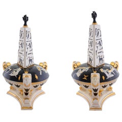 Dekoratives Paar Kompottschalen mit Obeliskenaufsatz