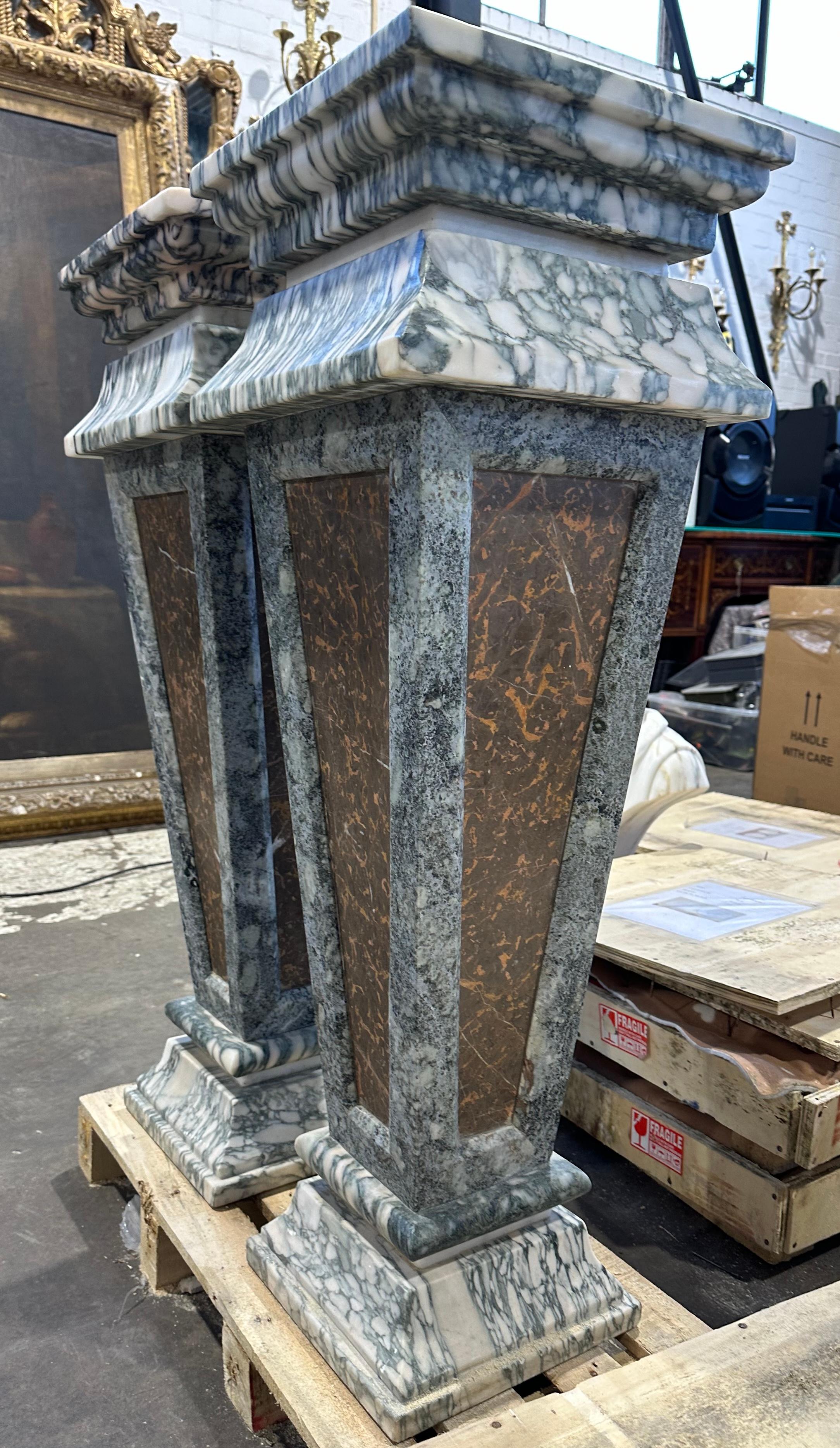 European Decorative Pair Of Marble Stands In Two Marble Colours. For Sale
