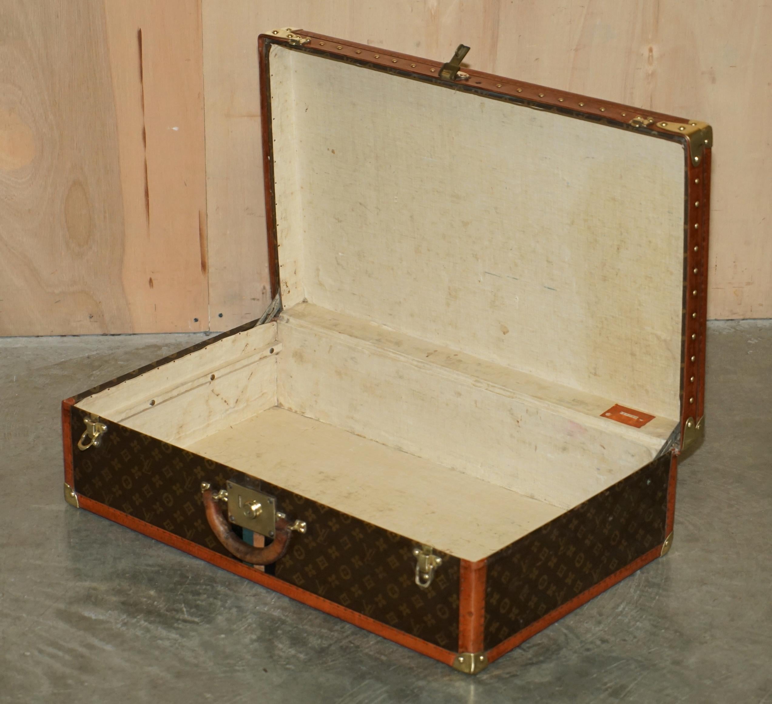 Paire de mallettes restaurées Antiquités Louis Vuitton MONOGRAMME en vente 12