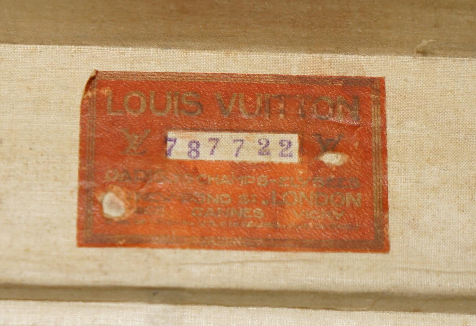 Paire de mallettes restaurées Antiquités Louis Vuitton MONOGRAMME en vente 13
