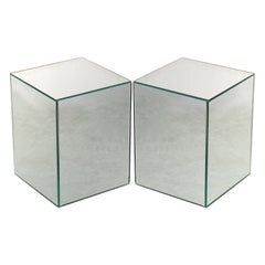 DECORATIVE PAIR OF VENETIAN GLASS BEVELLED END NiGHTSTAND SIDE TABLES PART SUITE