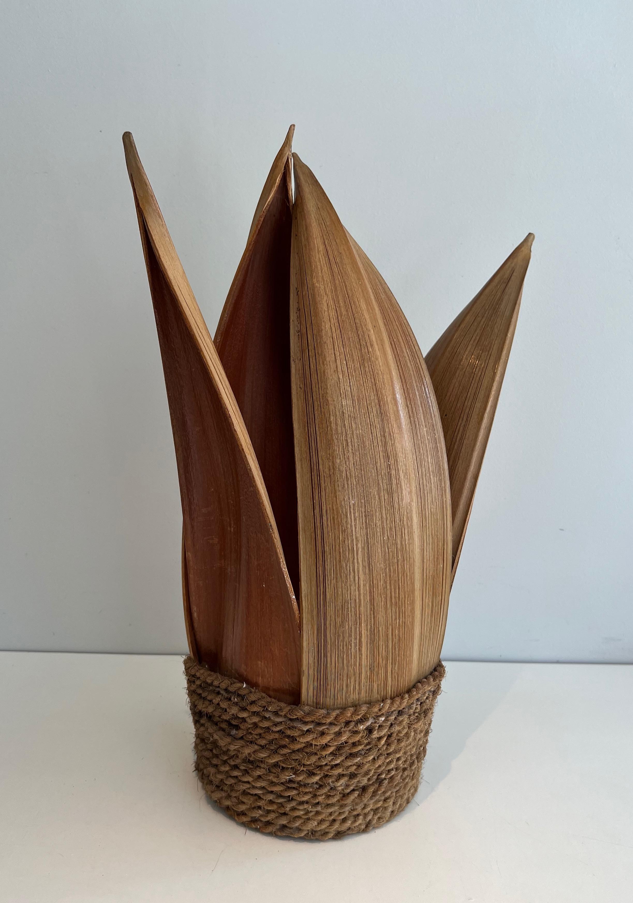 Lampe de table décorative en forme de palmier et de corde. Il s'agit d'un ouvrage français. Circa 1970 Bon état - En vente à Marcq-en-Barœul, Hauts-de-France