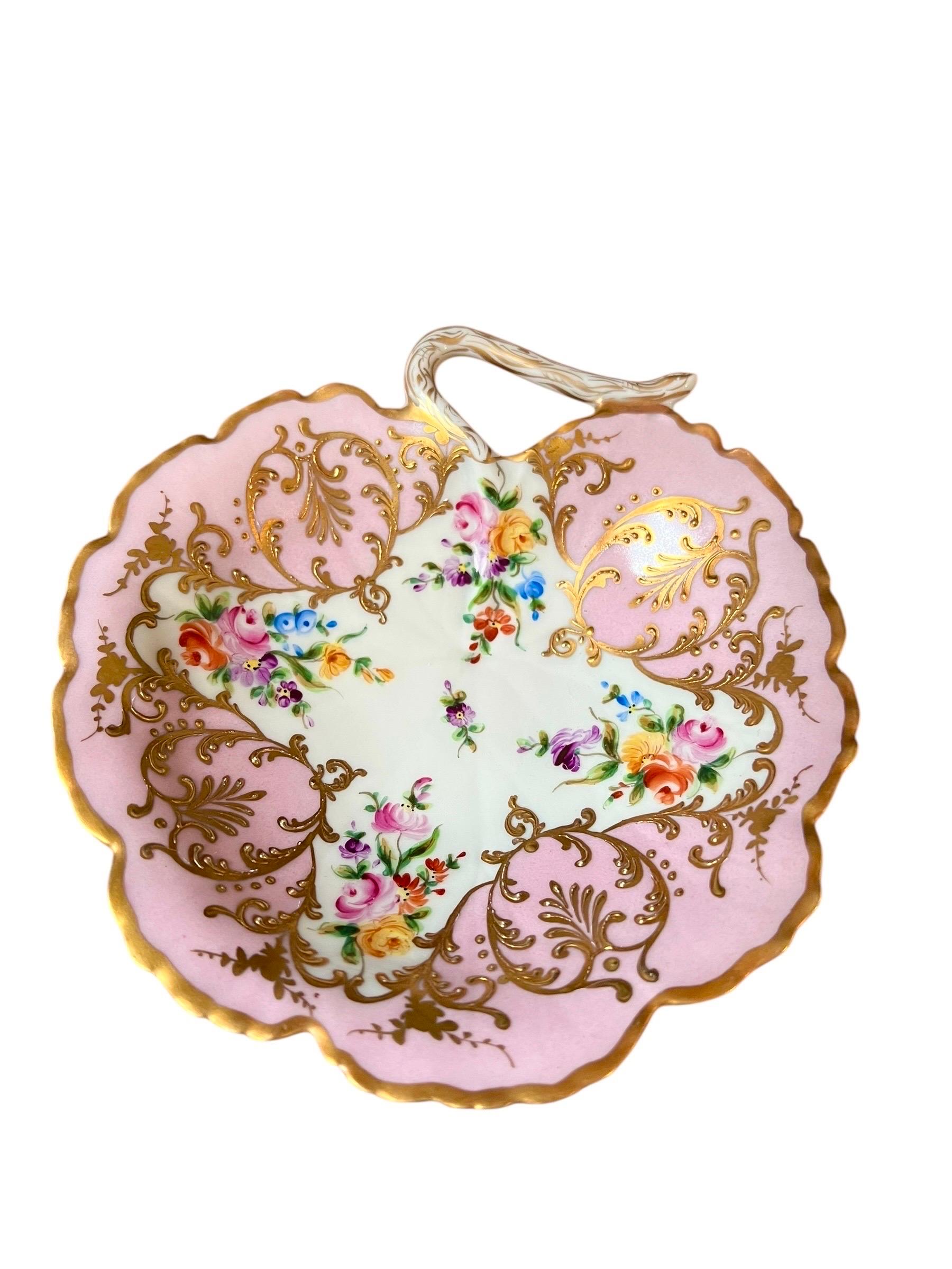 Plat décoratif en porcelaine de Paris - Style Rococo - Début du 20ème siècle en vente 5