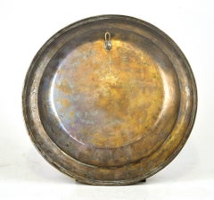 Piatto decorativo in peltro, Almoner Plate, Made in Italy, fine del XVIII secolo