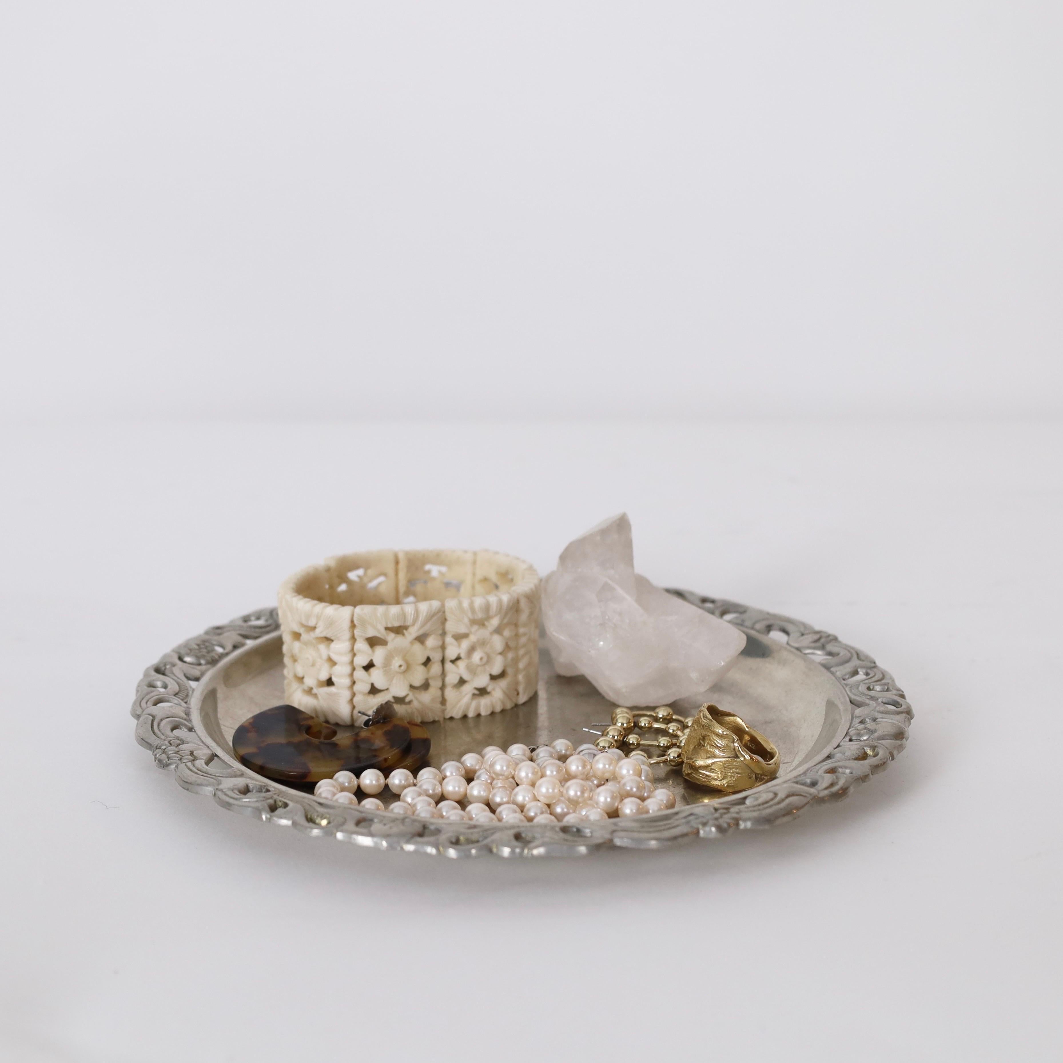 Début du 20ème siècle Assiette décorative en étain par Just Andersen, années 1920, Danemark en vente
