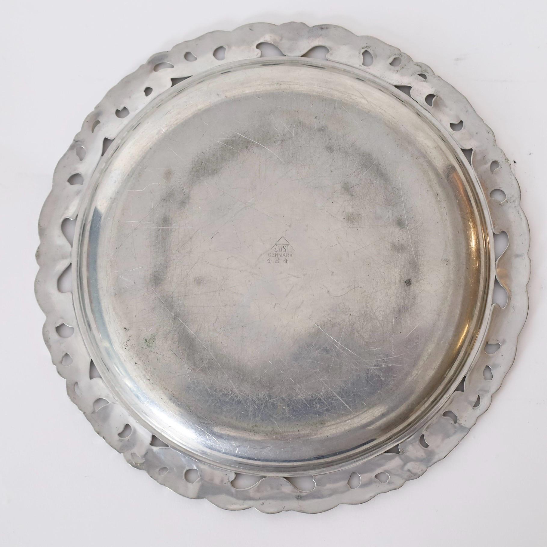Assiette décorative en étain par Just Andersen, années 1920, Danemark en vente 1
