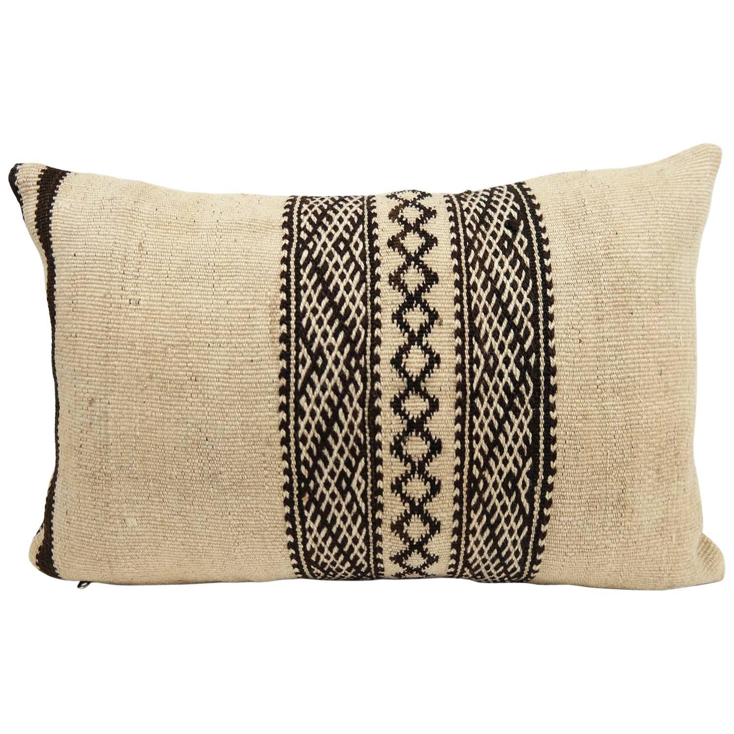 Decorative pillow  Moroccan Pillow  Vintage Kilim Cushion from Morocco