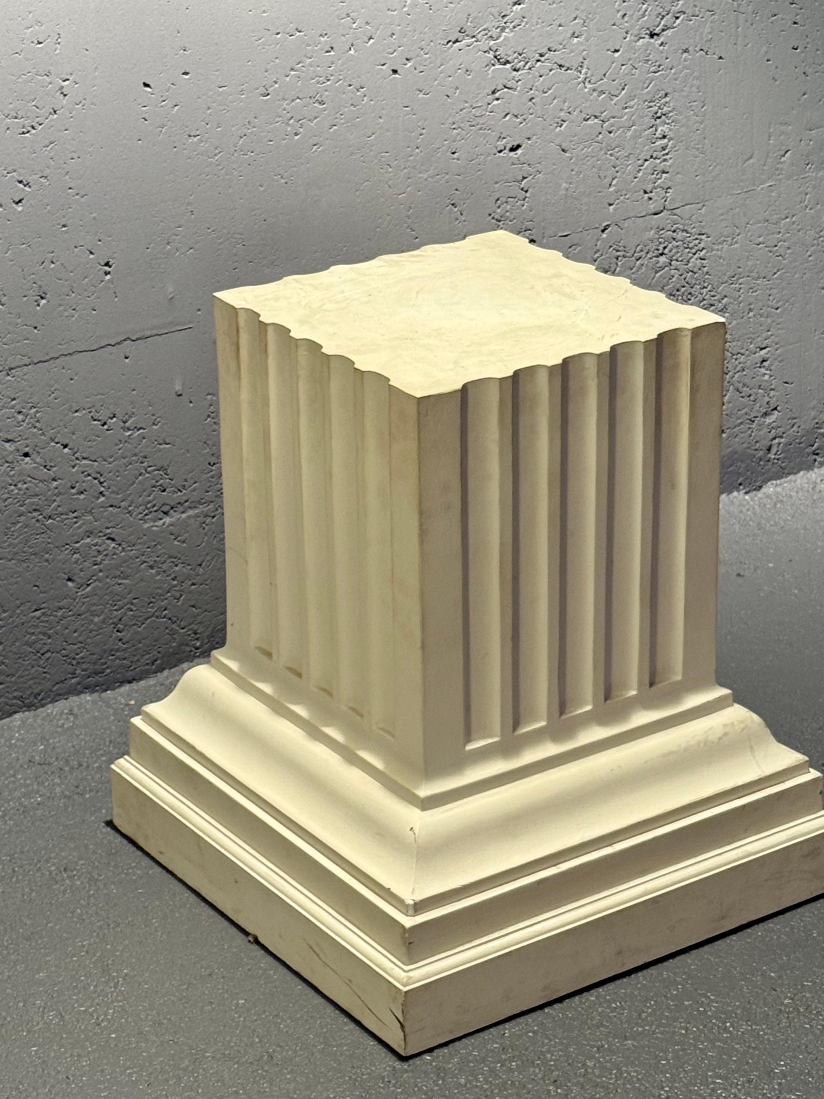 Plaster Decorative plaster side table For Sale