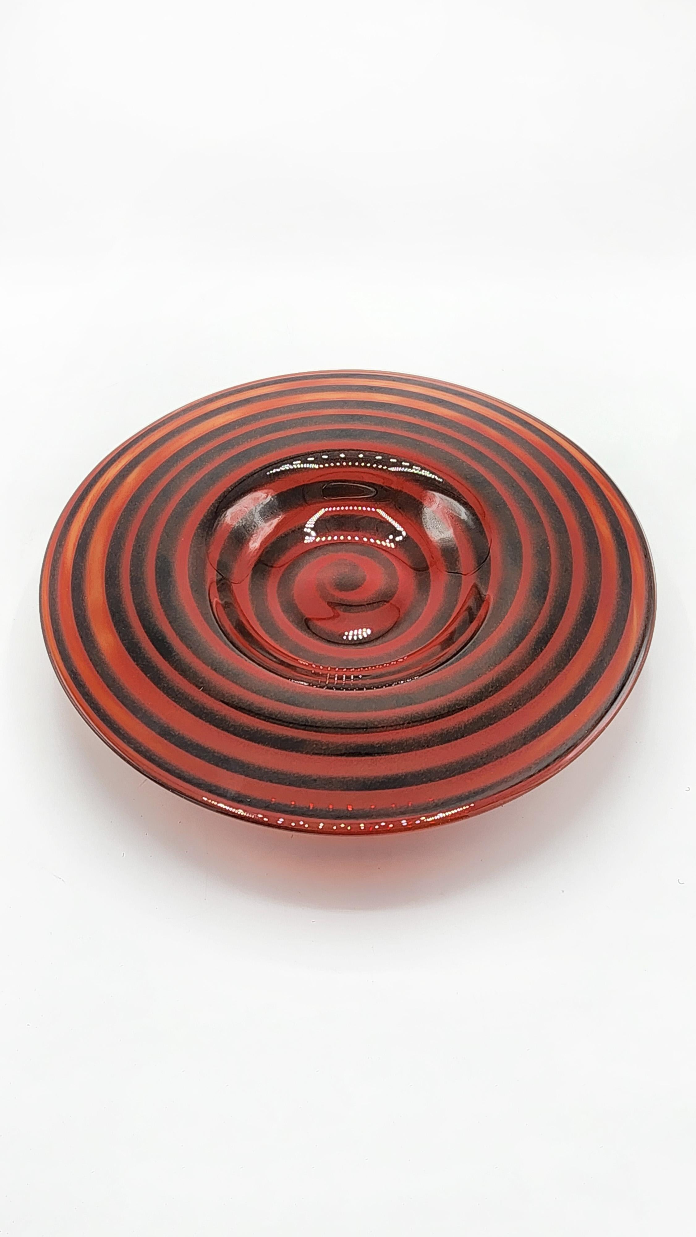 Plato decorativo de vidrio artístico del diseñador Alberto Churba Argentino en venta