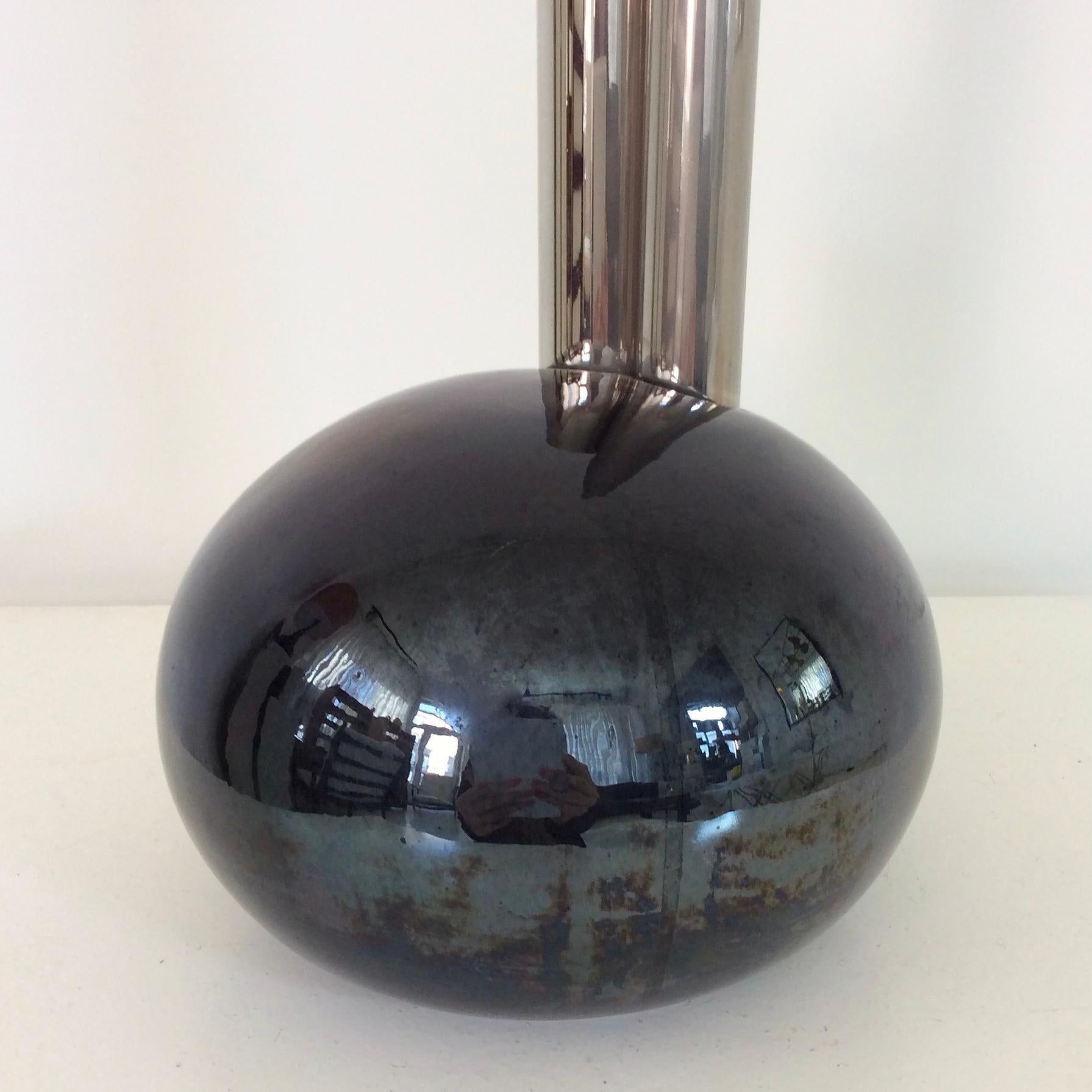 Jarrón italiano de cerámica decorativa posmoderna, hacia 1980. en venta 1