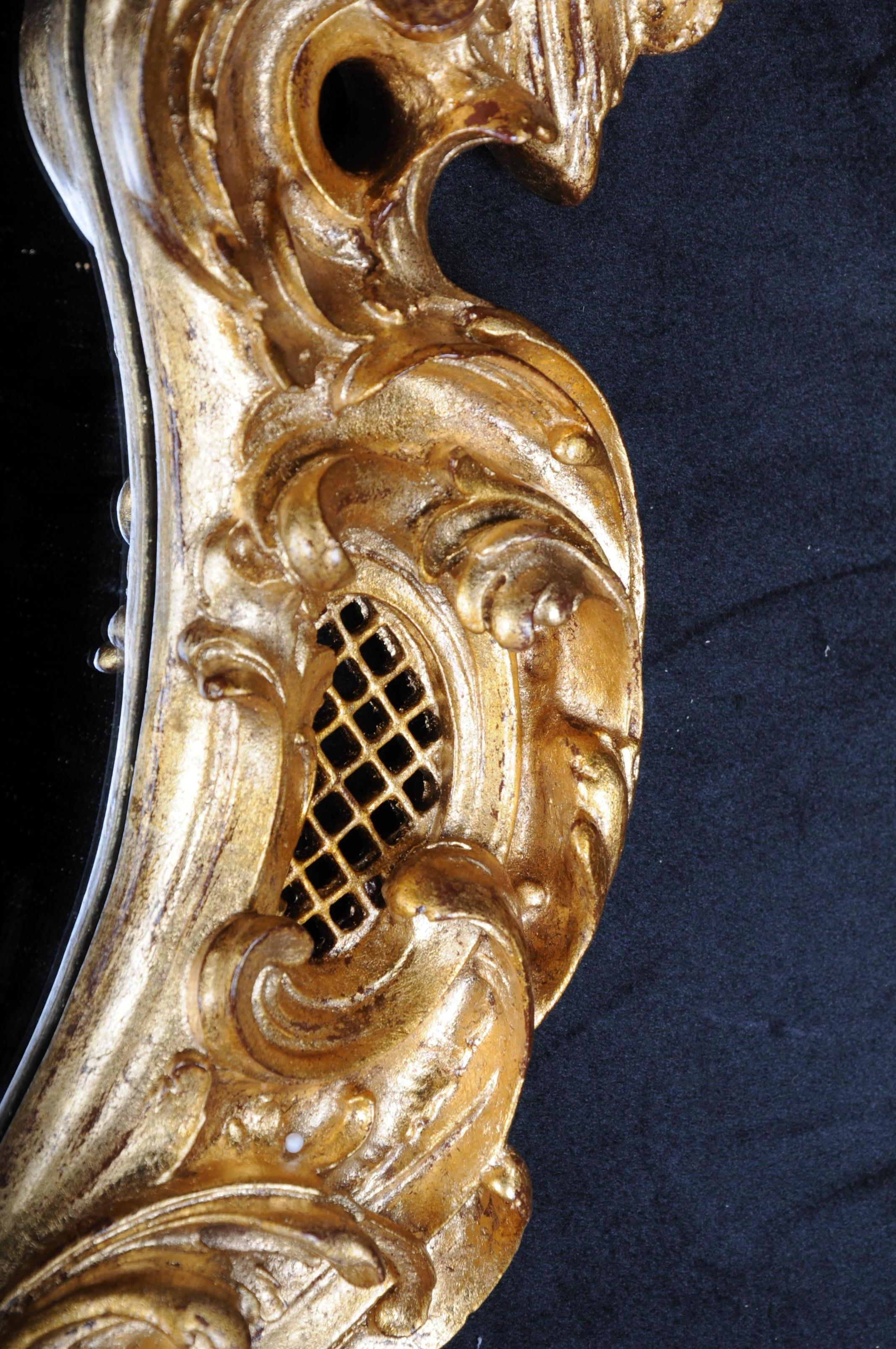 Decorative Rococo / Baroque Wall Mirror with Putti, Gilded For Sale 2