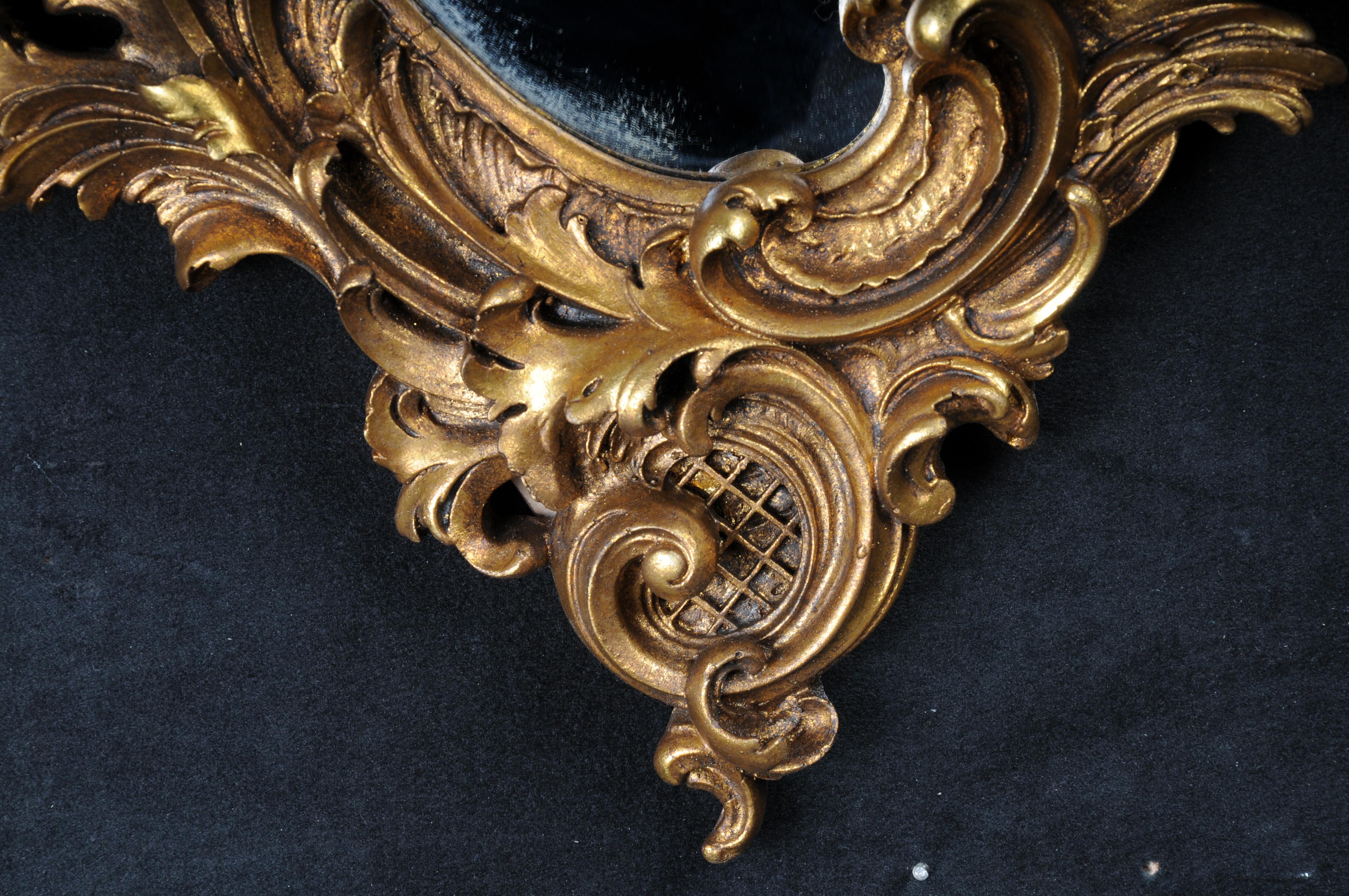 Miroir mural décoratif rocococo/baroque avec putto, doré en vente 4