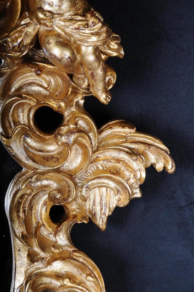 Decorative Rococo / Baroque Wall Mirror with Putti, Gilded In Good Condition For Sale In Berlin, DE