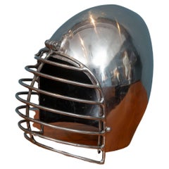 Dekoratives Helm im römischen Stil