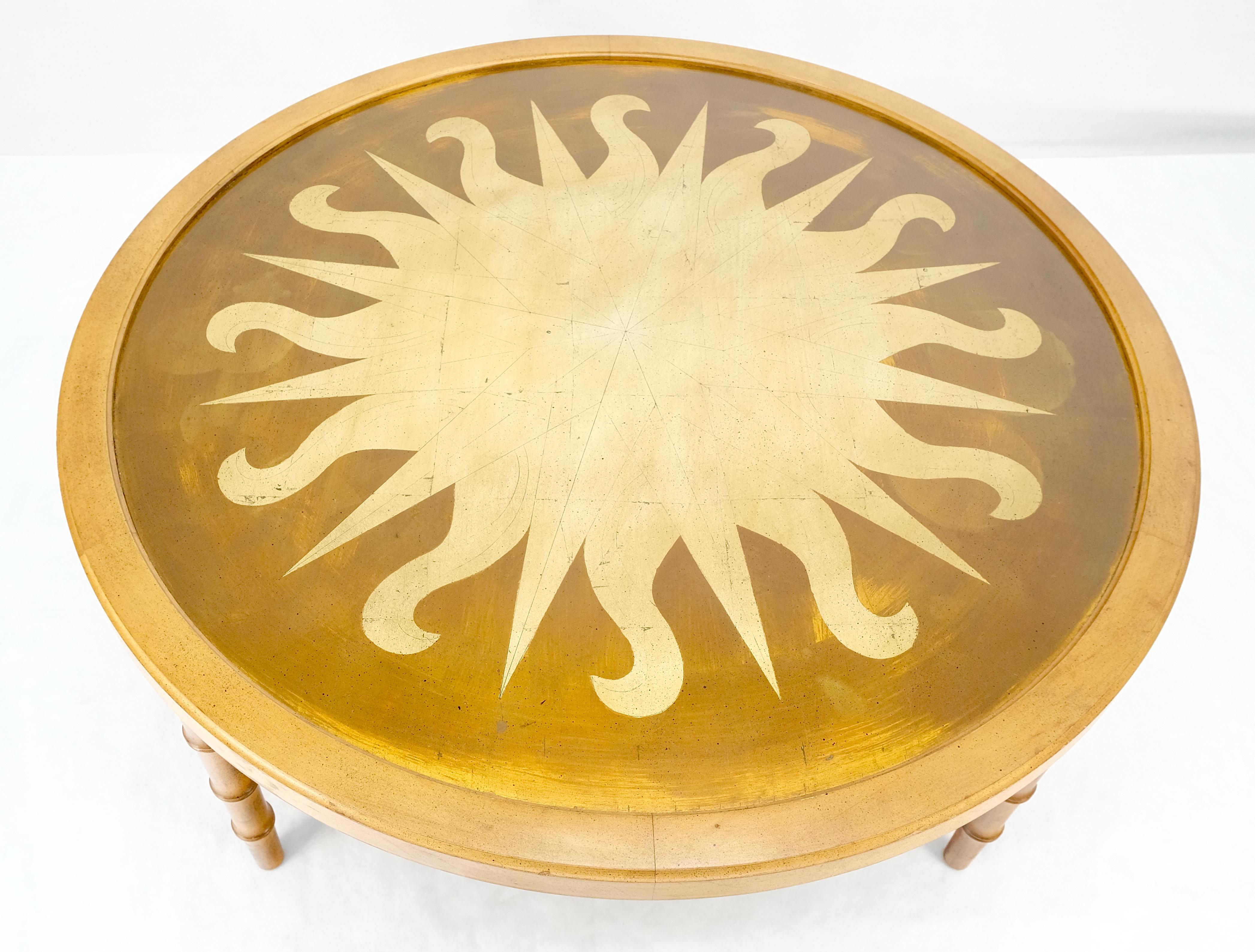 Mid-Century Modern Table à café décorative ronde en faux bambou avec feuille d'or et thème de l'éclat de soleil MINT en vente