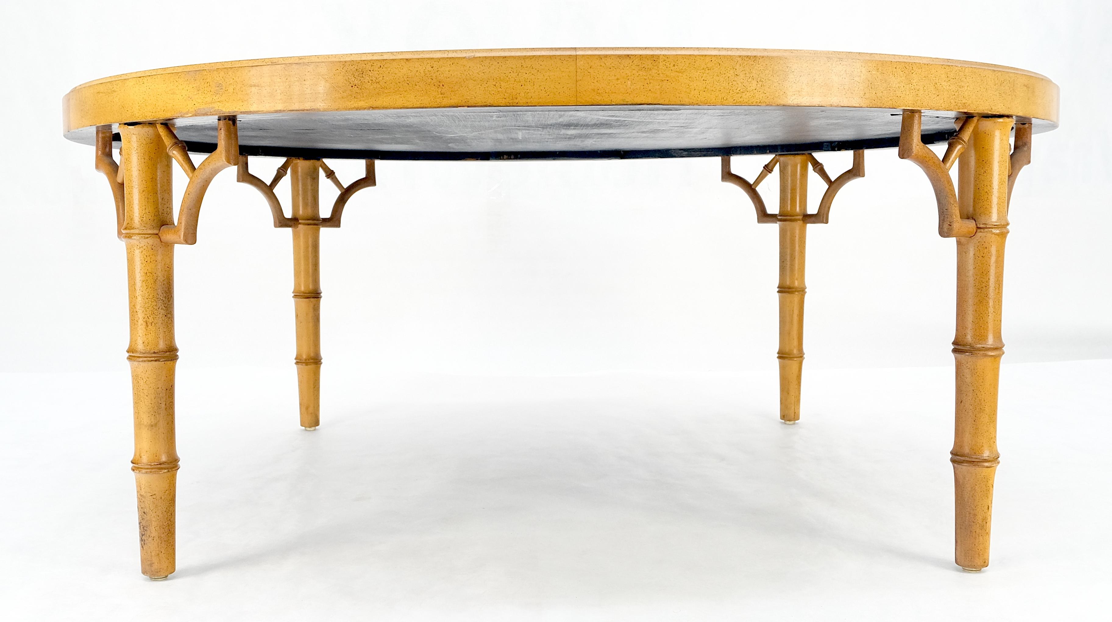 Table à café décorative ronde en faux bambou avec feuille d'or et thème de l'éclat de soleil MINT Bon état - En vente à Rockaway, NJ