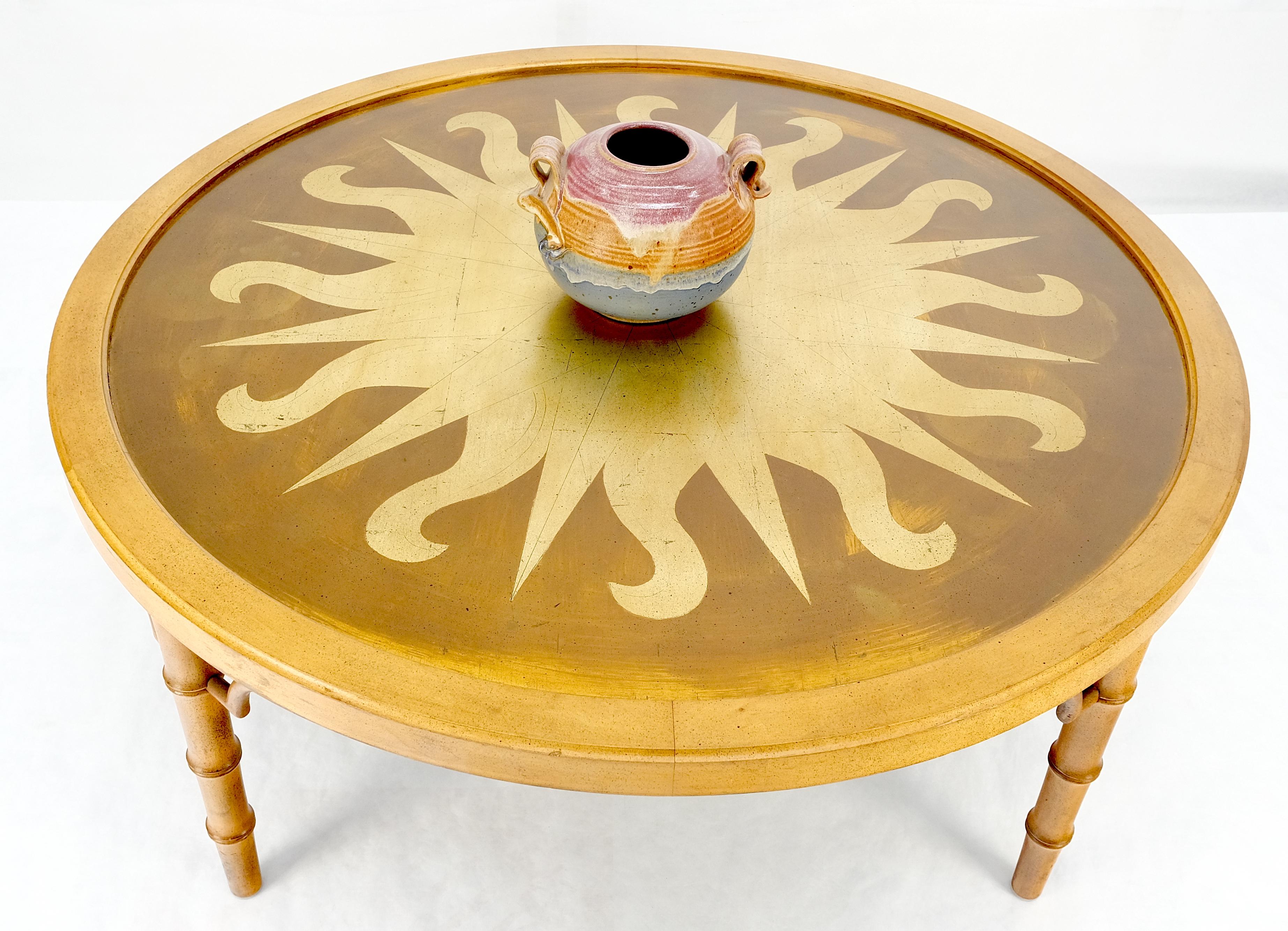 Table à café décorative ronde en faux bambou avec feuille d'or et thème de l'éclat de soleil MINT en vente 2