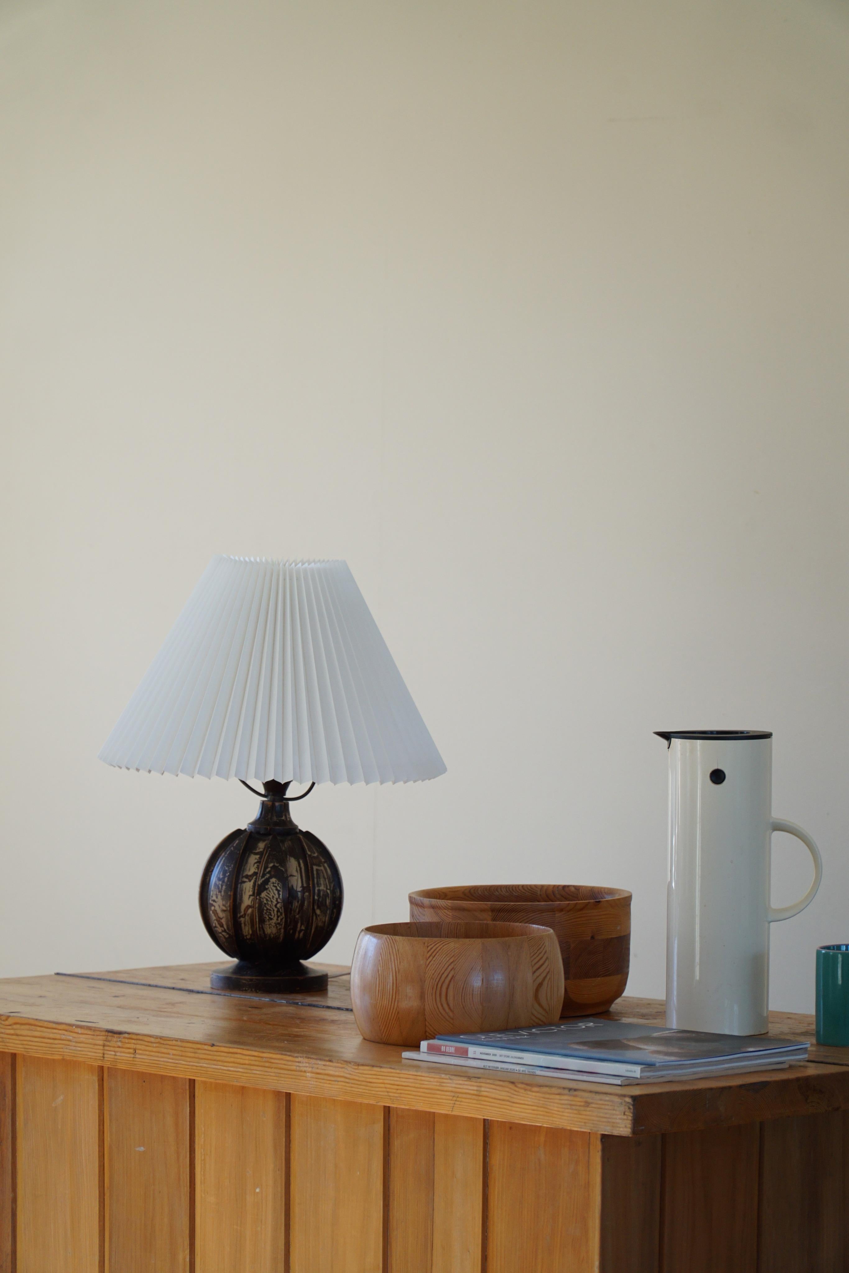Mid-Century Modern Decorative Round Wooden Art Deco Table Lamp, Danish Modern, 1940s For Sale