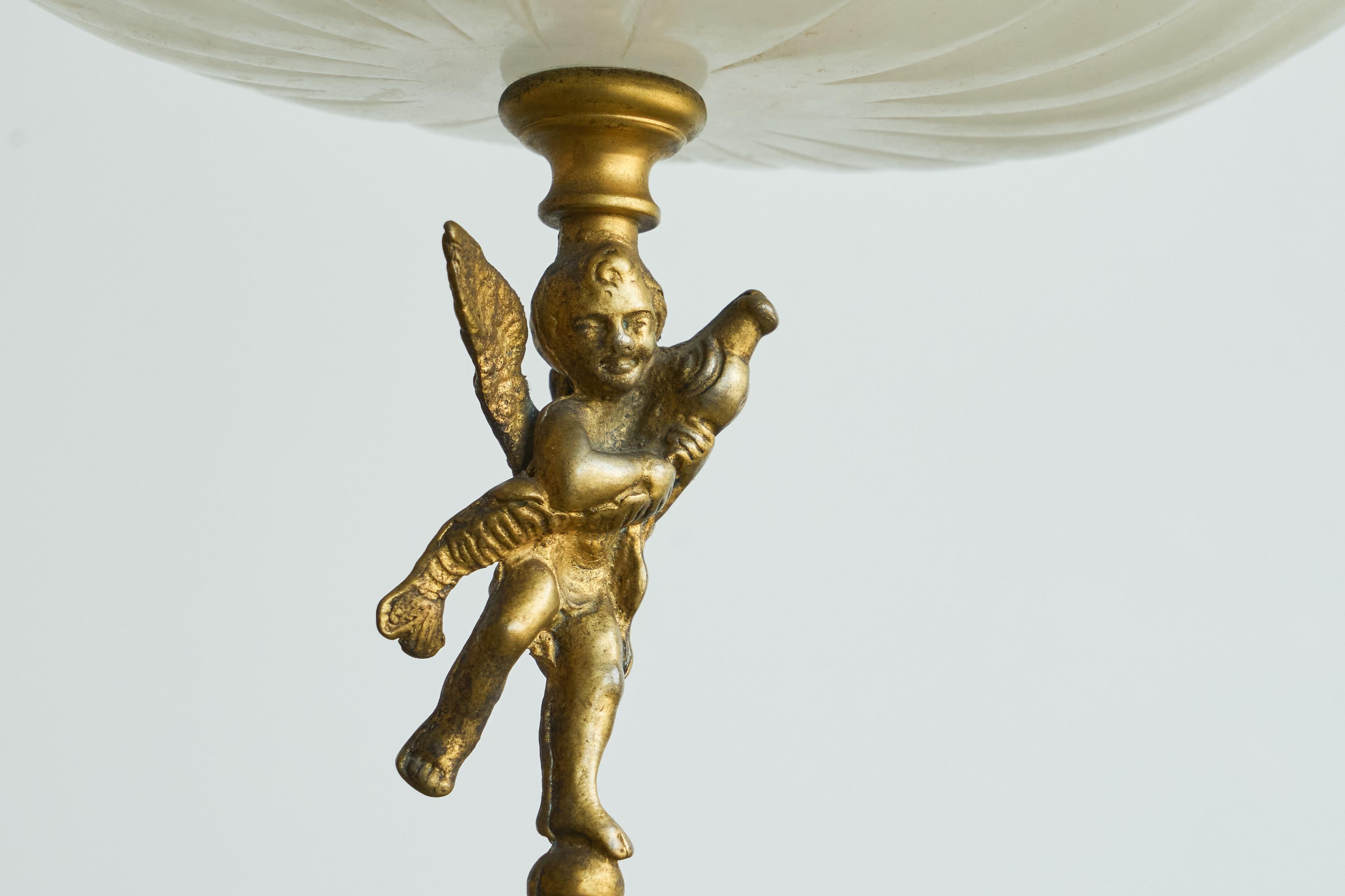 Art Deco Decorative Scalloped Pedestal Bowl in Soapstone and Brass Early 20th Century For Sale