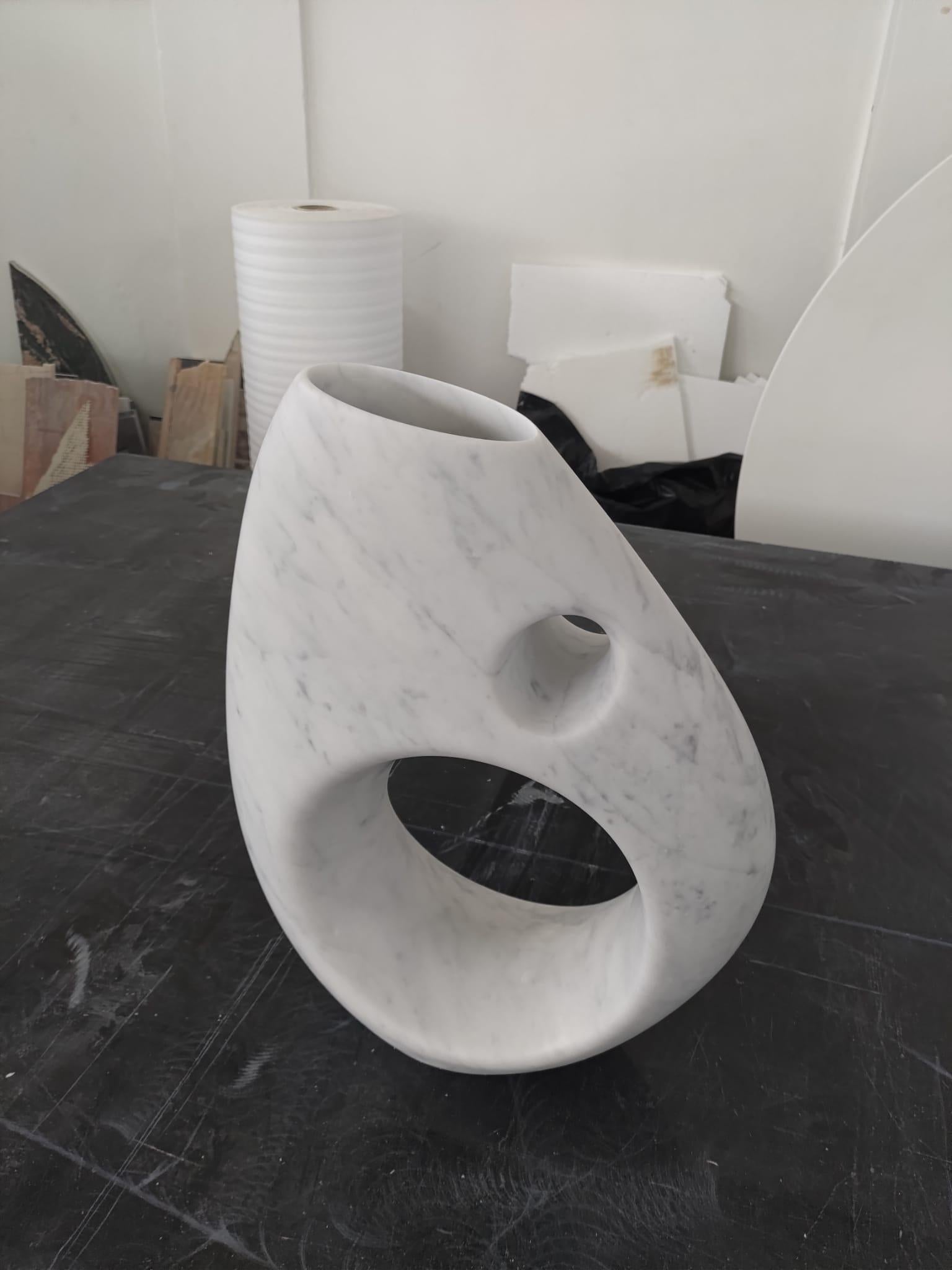 Contemporary Decorative Scultptural Vase Hand Carved Solid White Carrara Marble Velvet Finish For Sale
